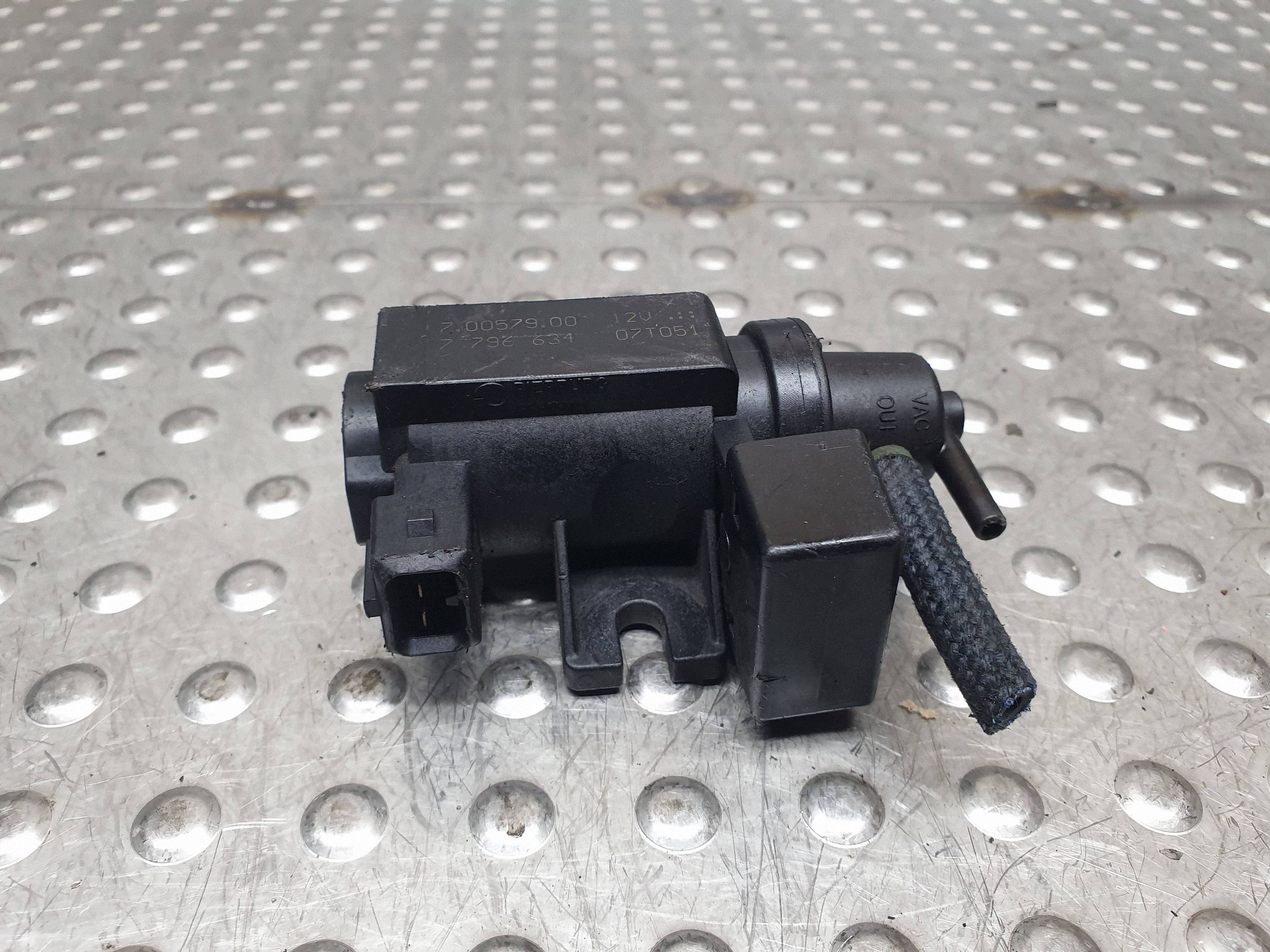 VALVOLA a vuoto turbine 7796634 BMW E81 E87 E90 E91 E92 X1 E84 E83 E70