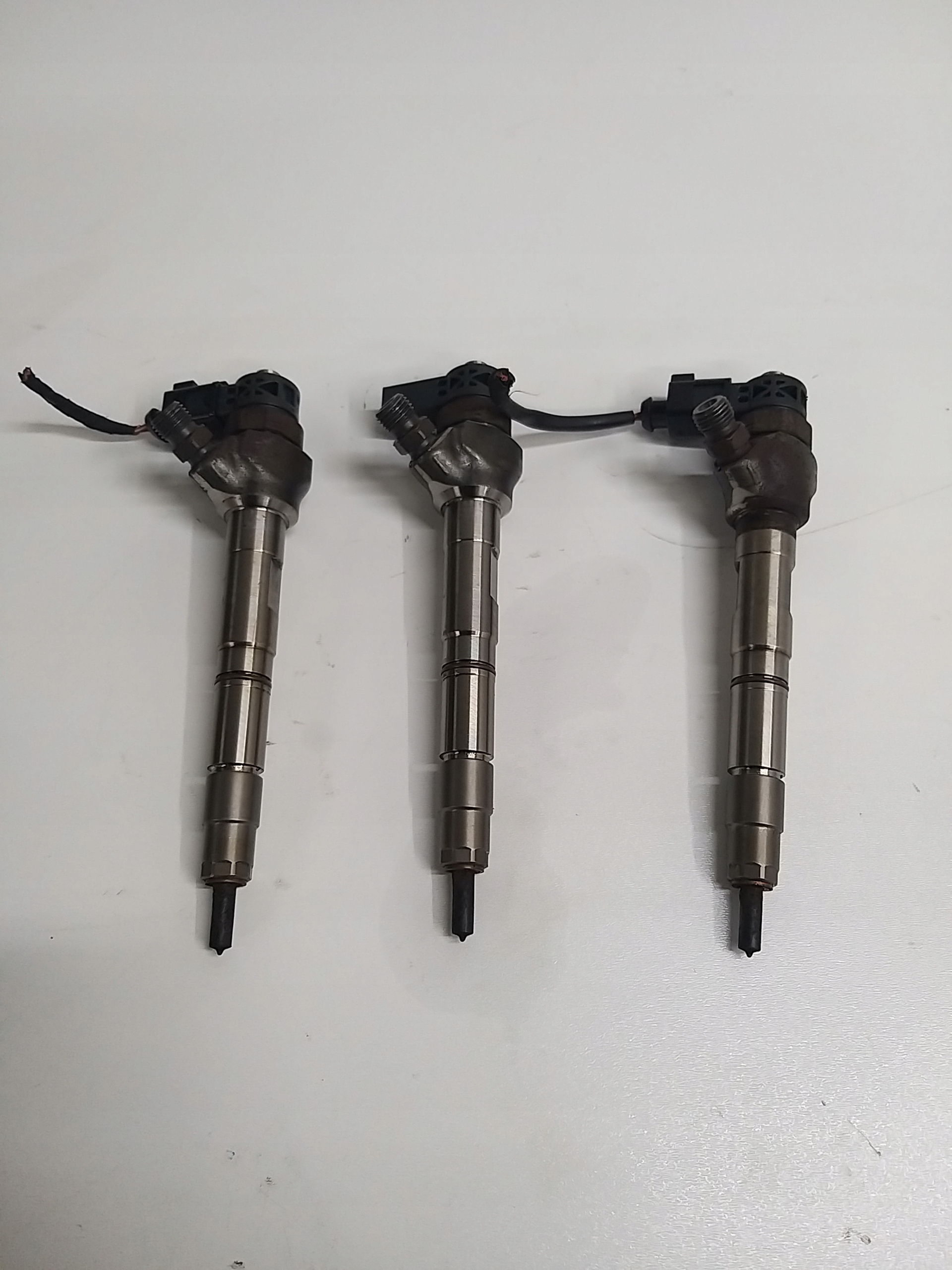 VW GOLF VII PASSAT B8 OCTAVIA III 2.0 TDI nozzle injector 04L130277AC