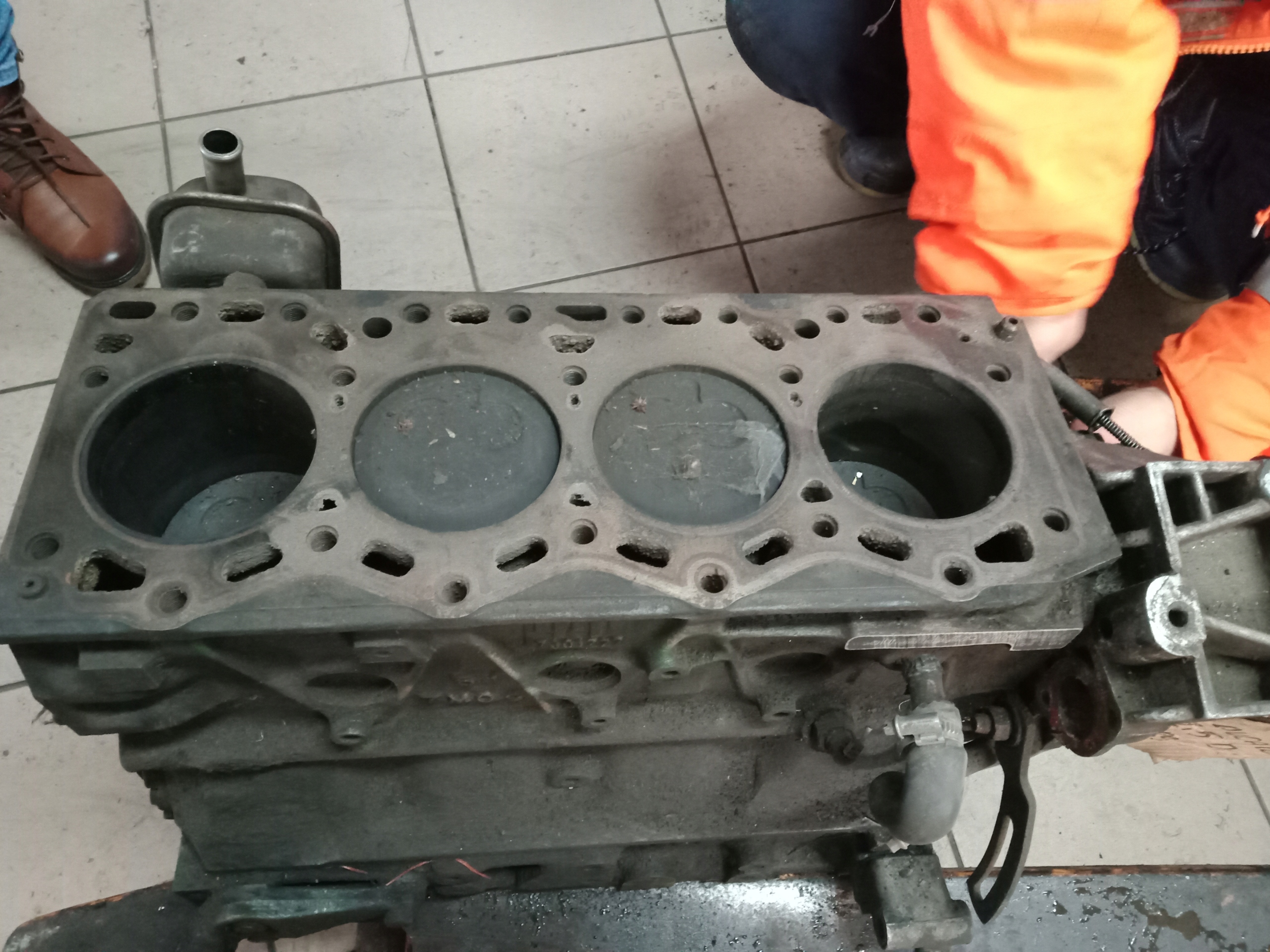 FIAT DUCATO 2,5 D BLOK SILNIKA - WAŁ + TŁOKI - SOFIM 8144.67 * 280-0892872