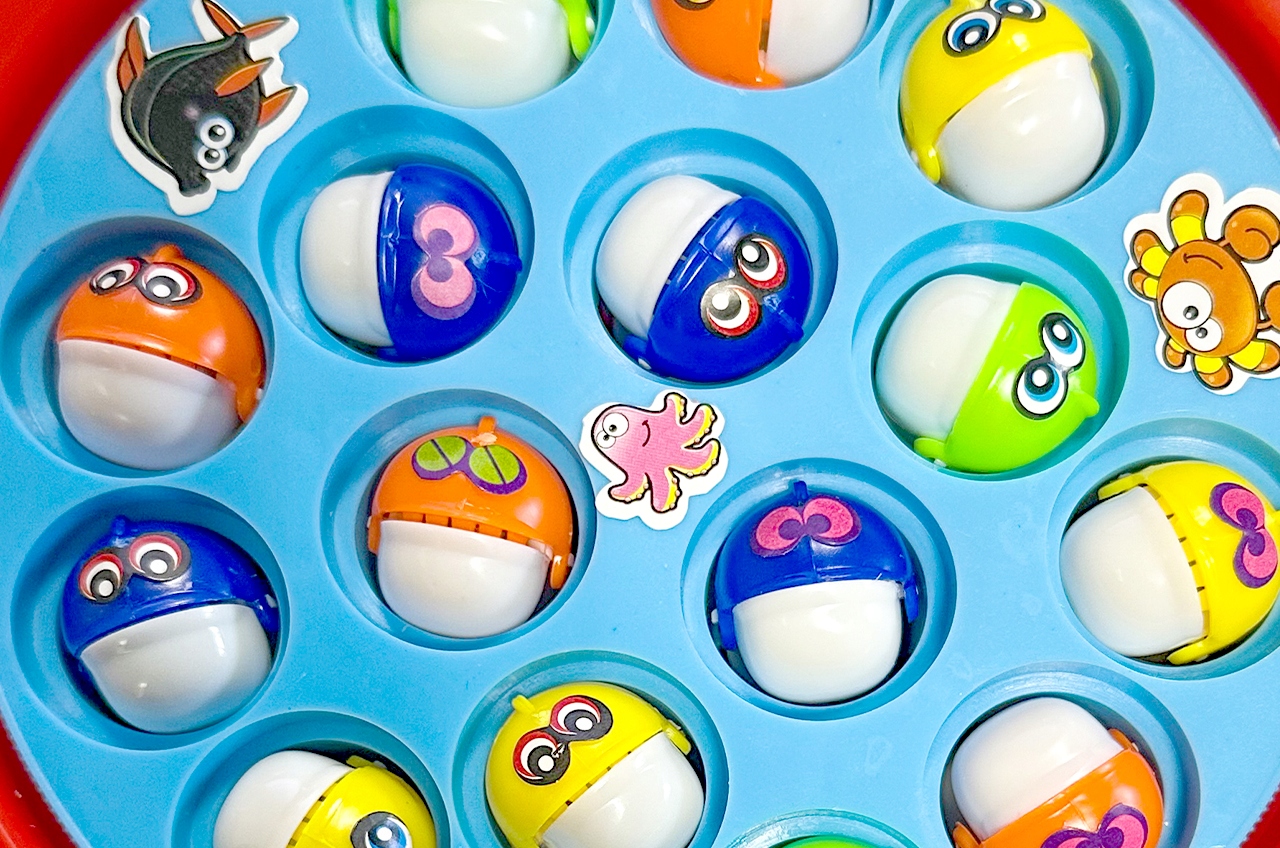 GRA ZRĘCZNOŚCIOWA ŁOWIENIE RYBEK FISHING GAME RYBKI WĘDKA DLA DZIECI 15SZT Wysokość produktu 2.5 cm