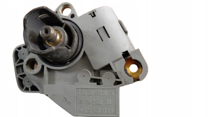 A0005401769 0005401769 - Роз'єм плюс Мерседес Е В210 А0005401769