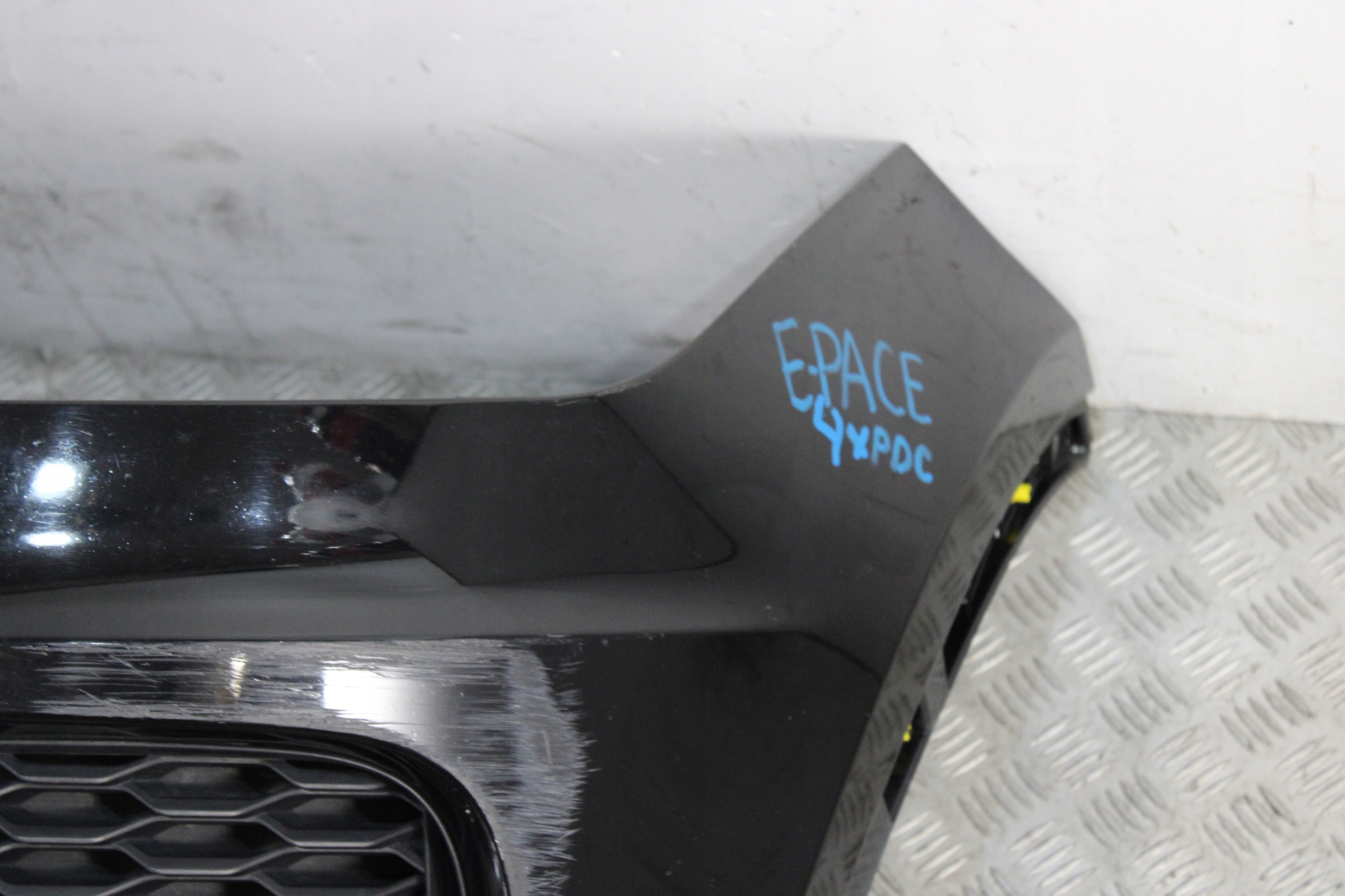 bumper front front complete 4 X PDC JAGUAR E-PACE X540 S