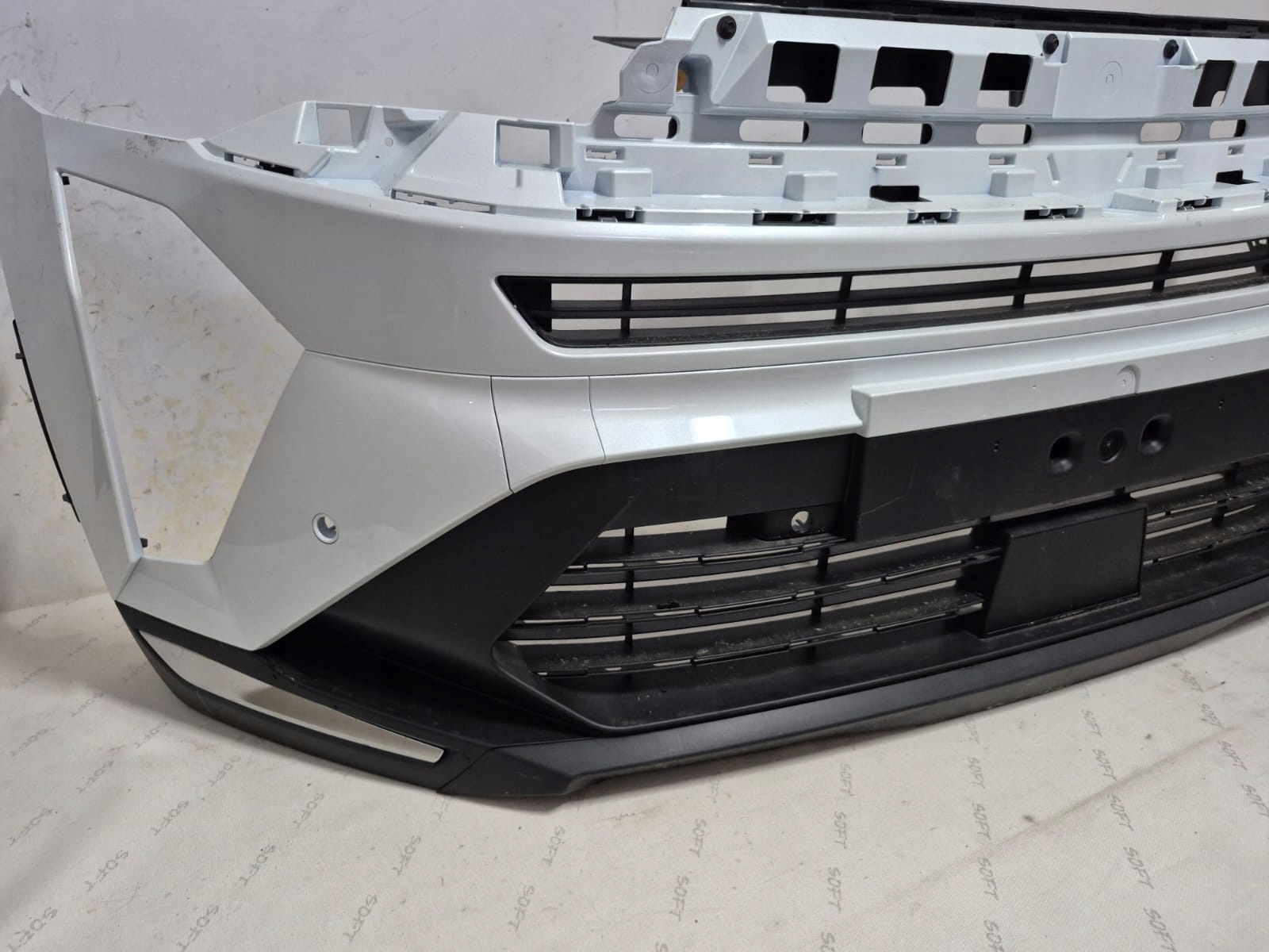 RENAULT CAPTUR II 2 LIFT 24- bumper front front PDC 620264889R