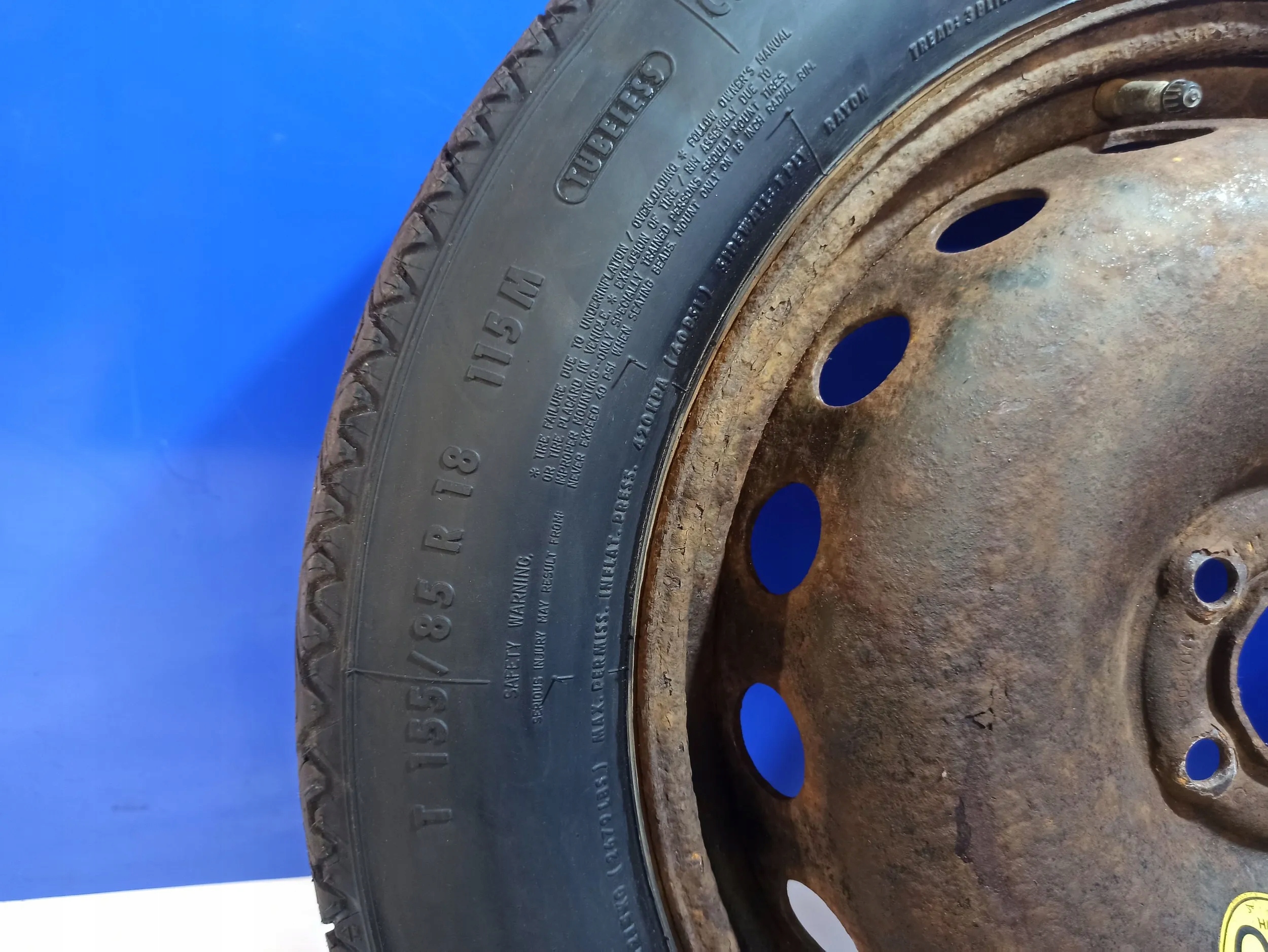 Volvo XC90 2010 Koła dojazdowe Marka opon Volvo OE