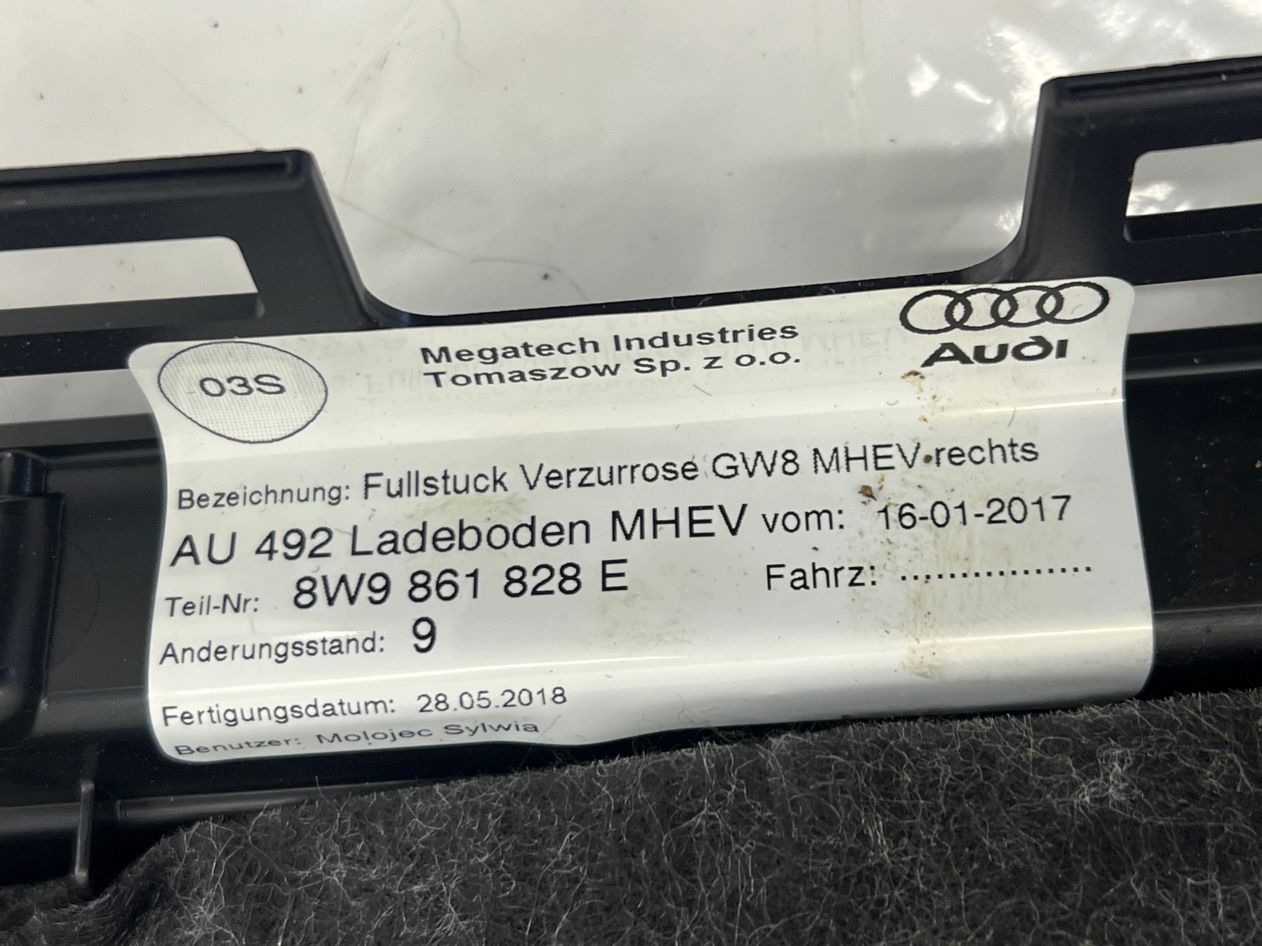 AUDI A4 B9 KOMBI PROWADNICA rail boot KOMPLET L+P