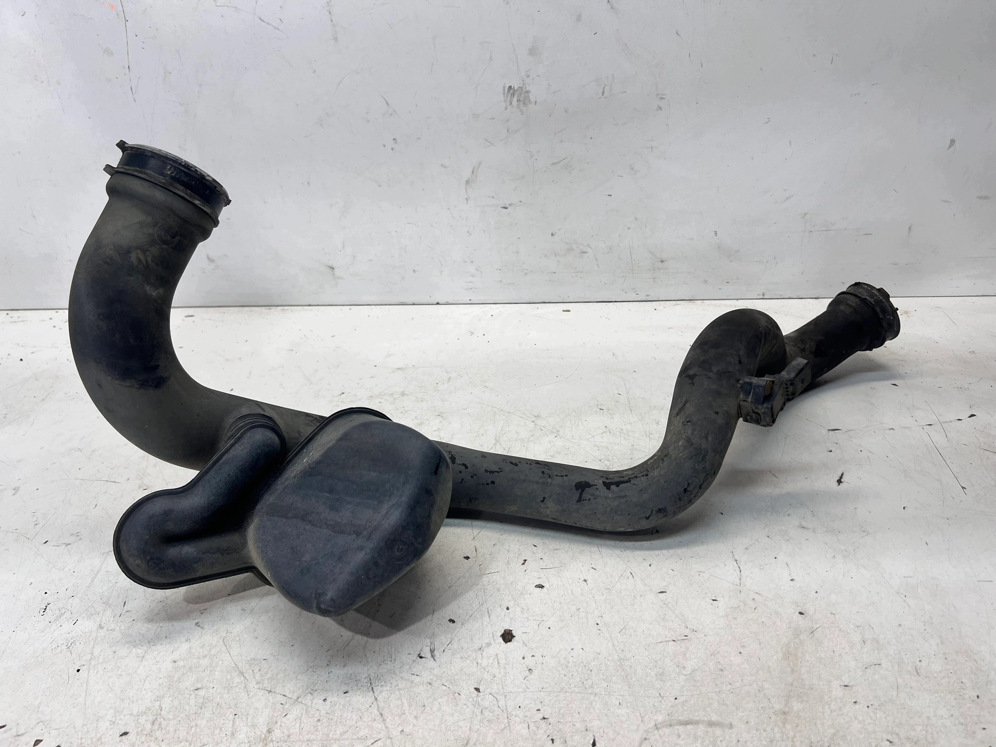 cijev prijenos interkulera AUDI A4 B8 A5 8T Q5 8R 8K0145673AC