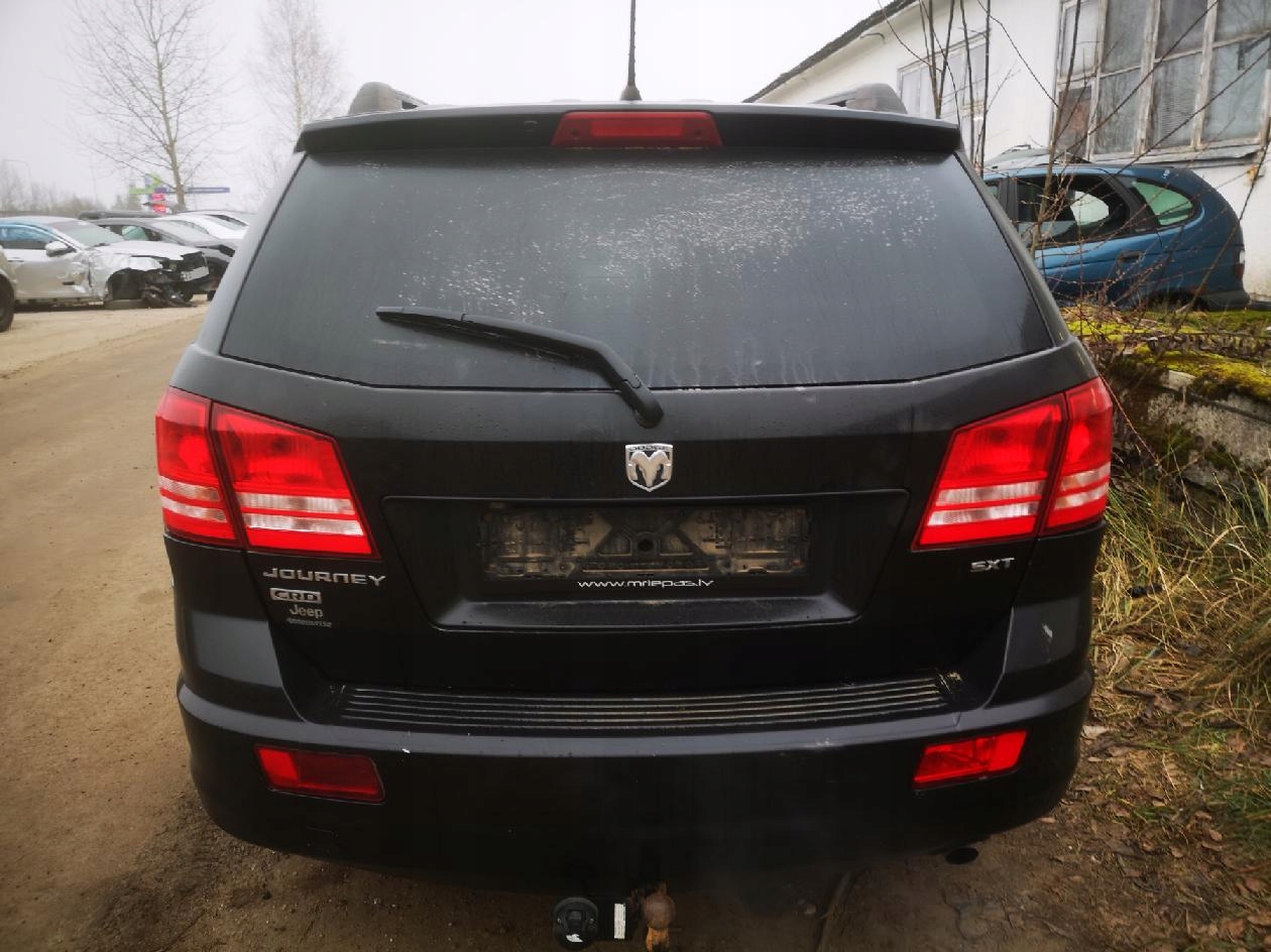 Dodge JOURNEY шланг воды 2009 2.0л