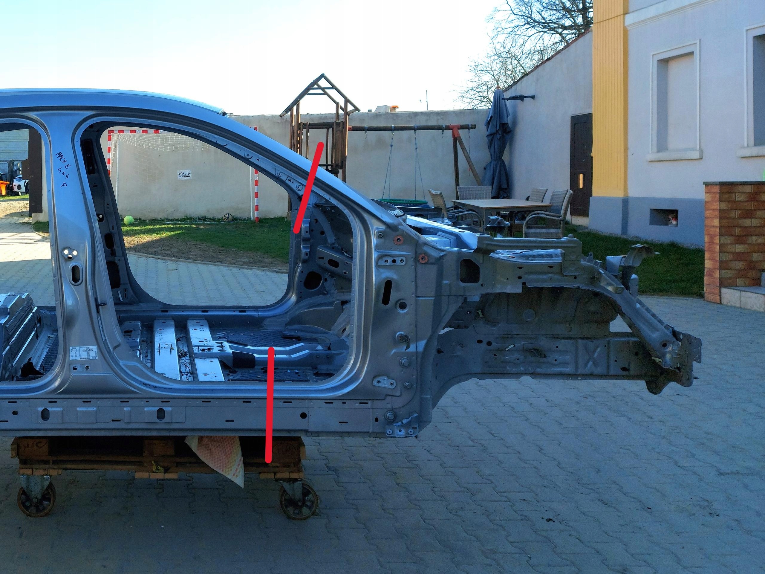 Ford Mustang Mach-E Podłużnica ćwiartka przód prawa