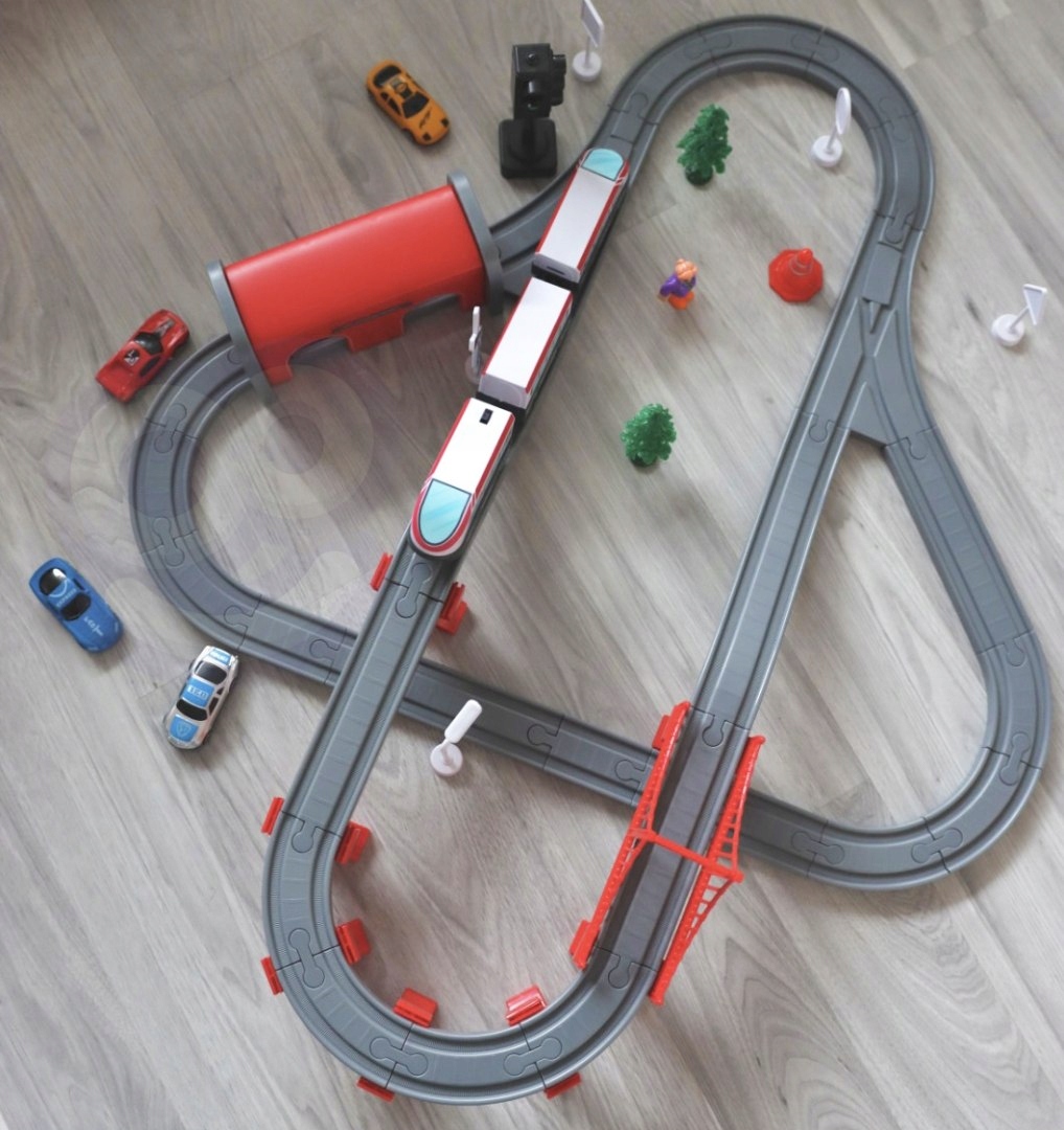 WOOPIE Kolejka Elektryczna Tor Most Tunel Pociąg Auta 80 el. Wiek dziecka 3 lata +