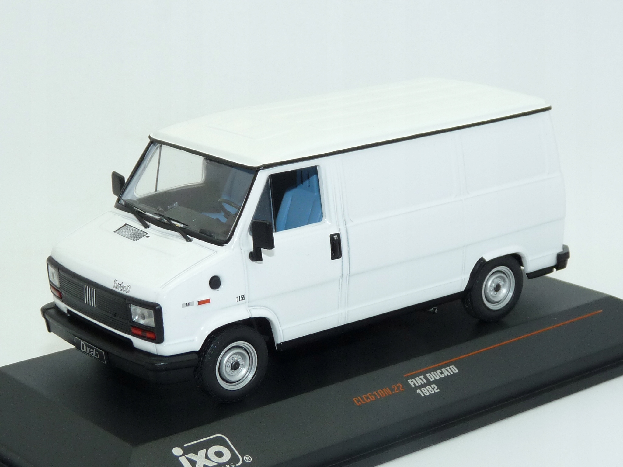 Fiat Ducato (1982) 1:43 IXO CLC610N