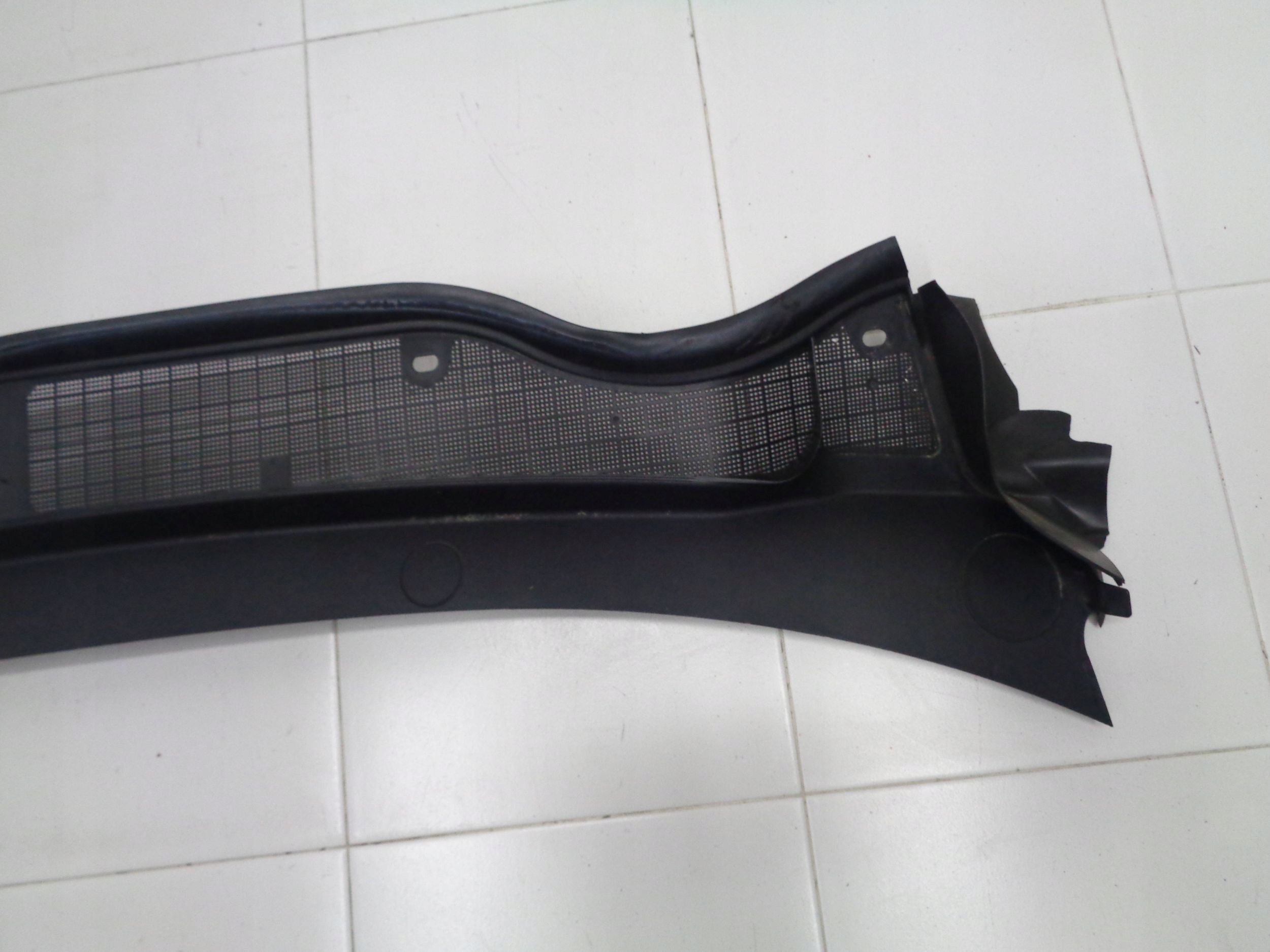 FORD FIESTA MK8 16R- torpedo plastic