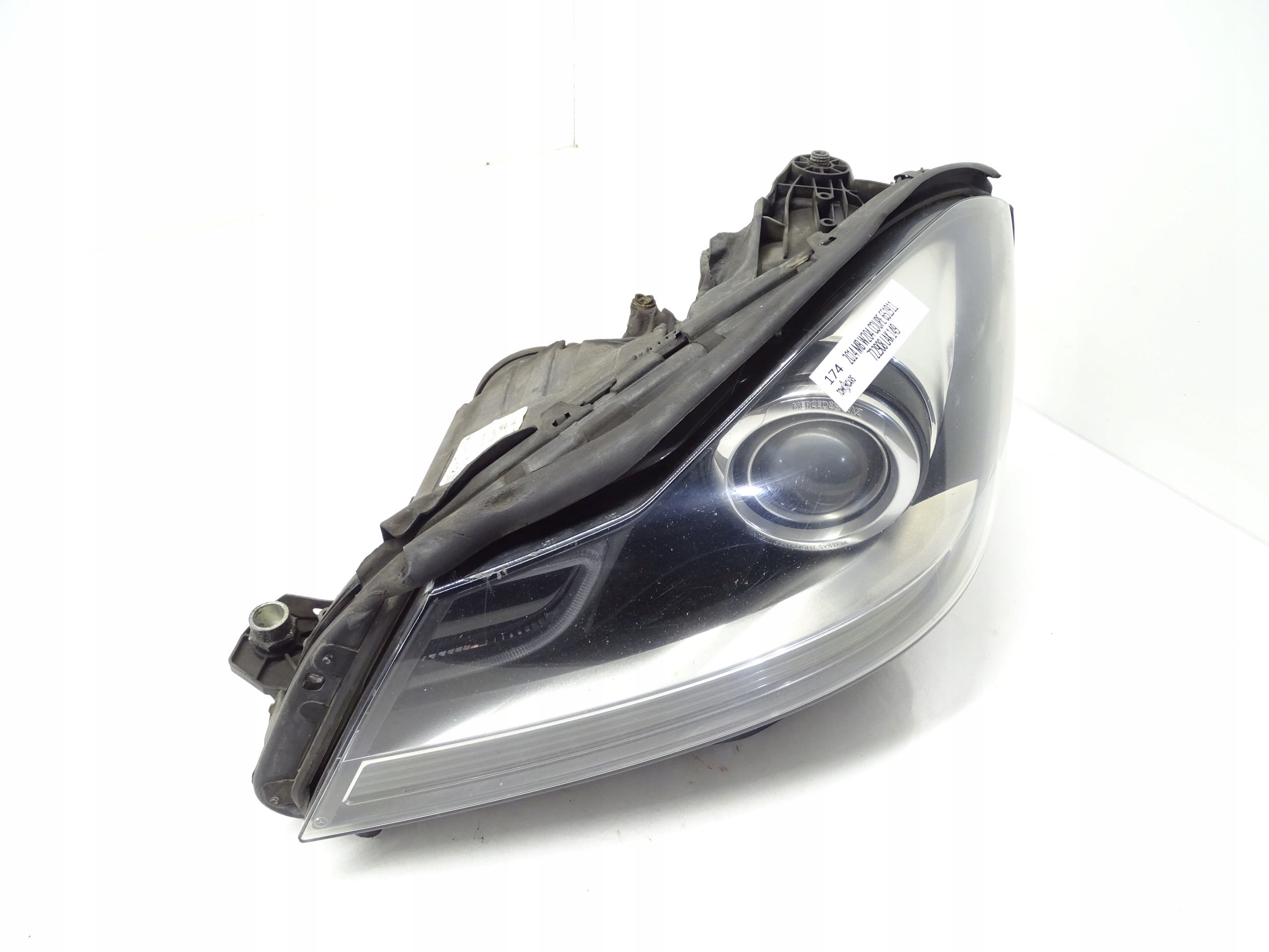 light left front left front BI-XENON MERCEDES W204 LIFT A2048208139