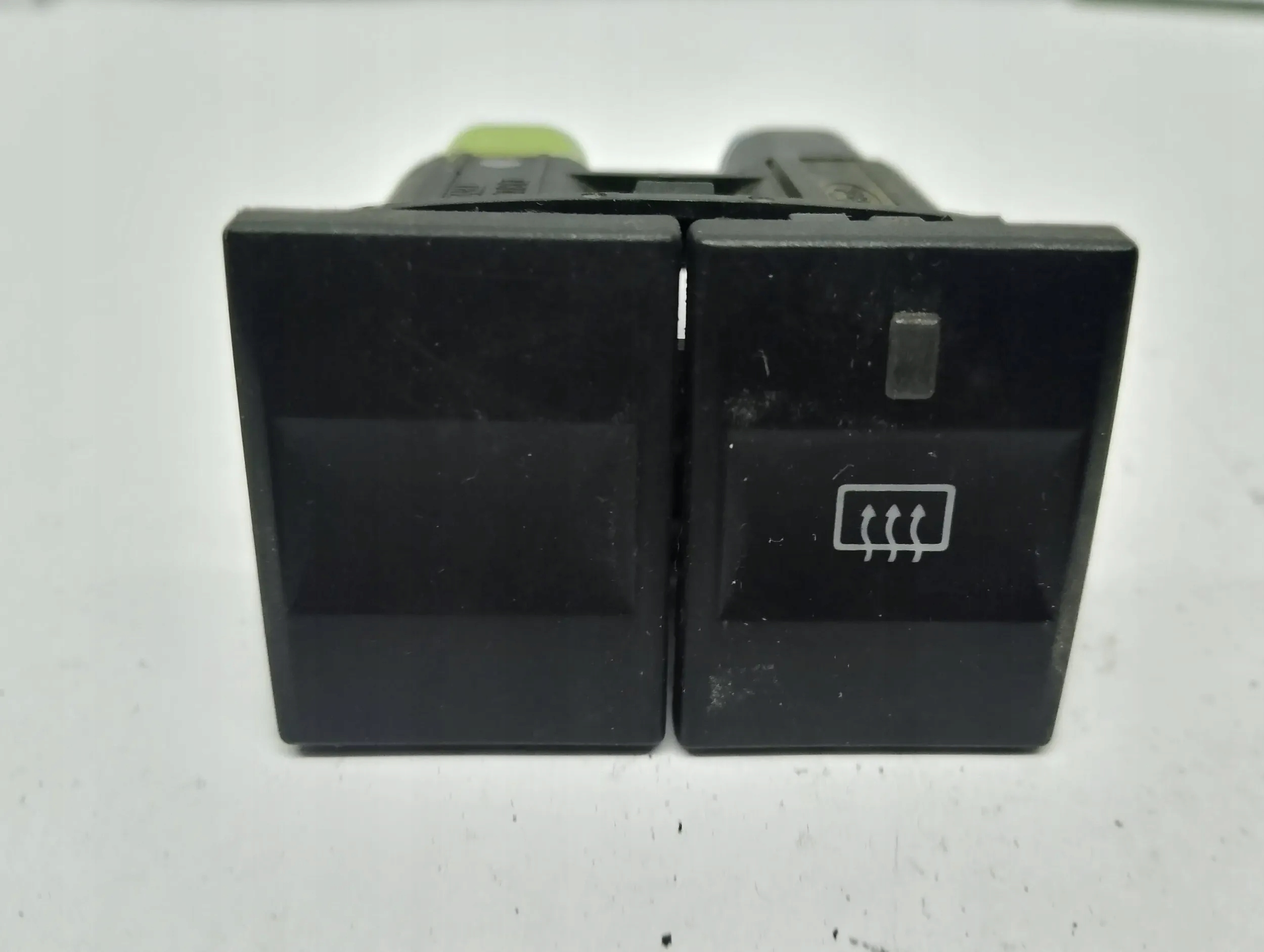 switch switch of the heating windows Ford Mondeo MK3 1S7T18C621AA