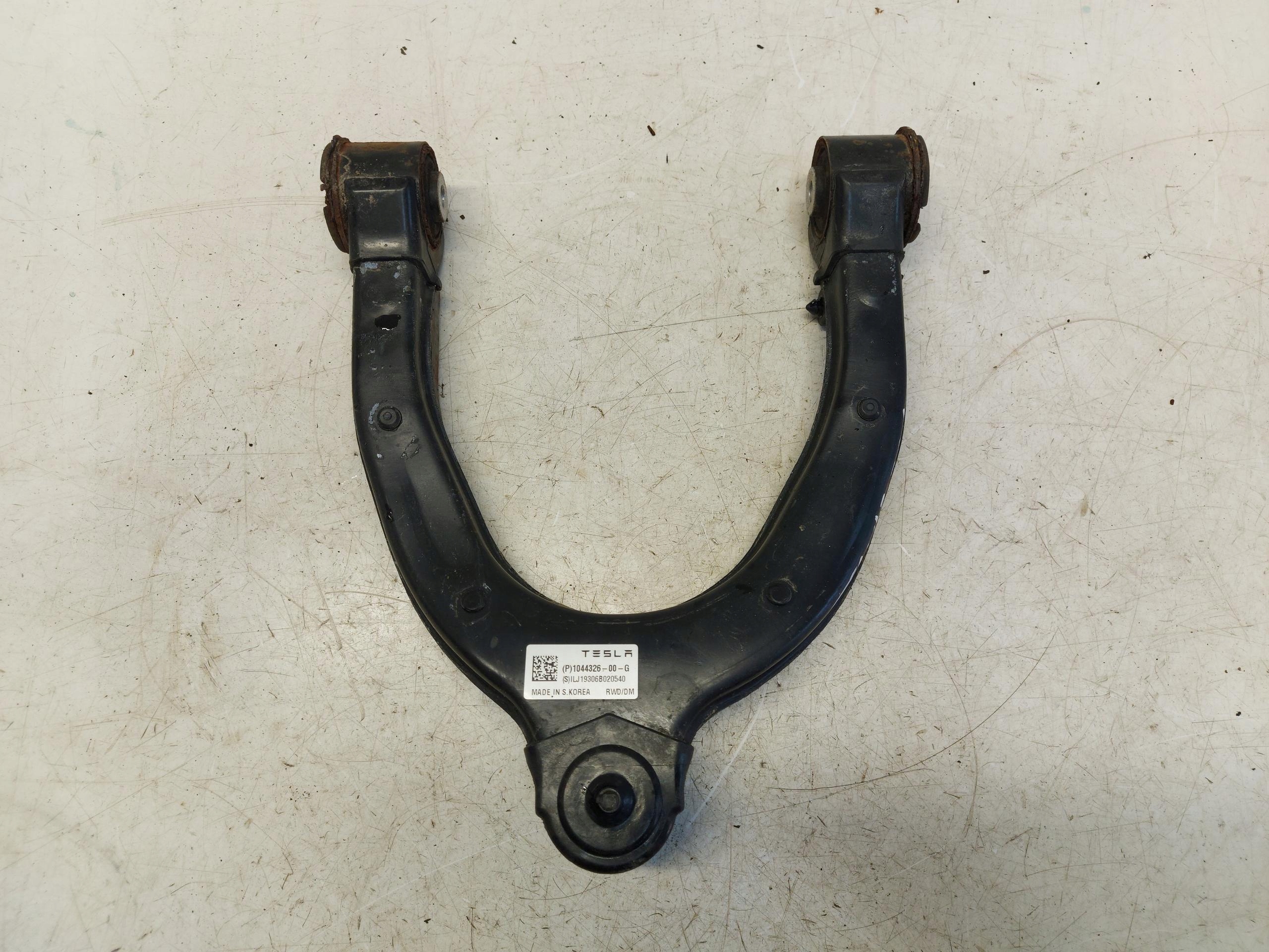 TESLA MODEL 3 arm front GORA 1044326-00-G