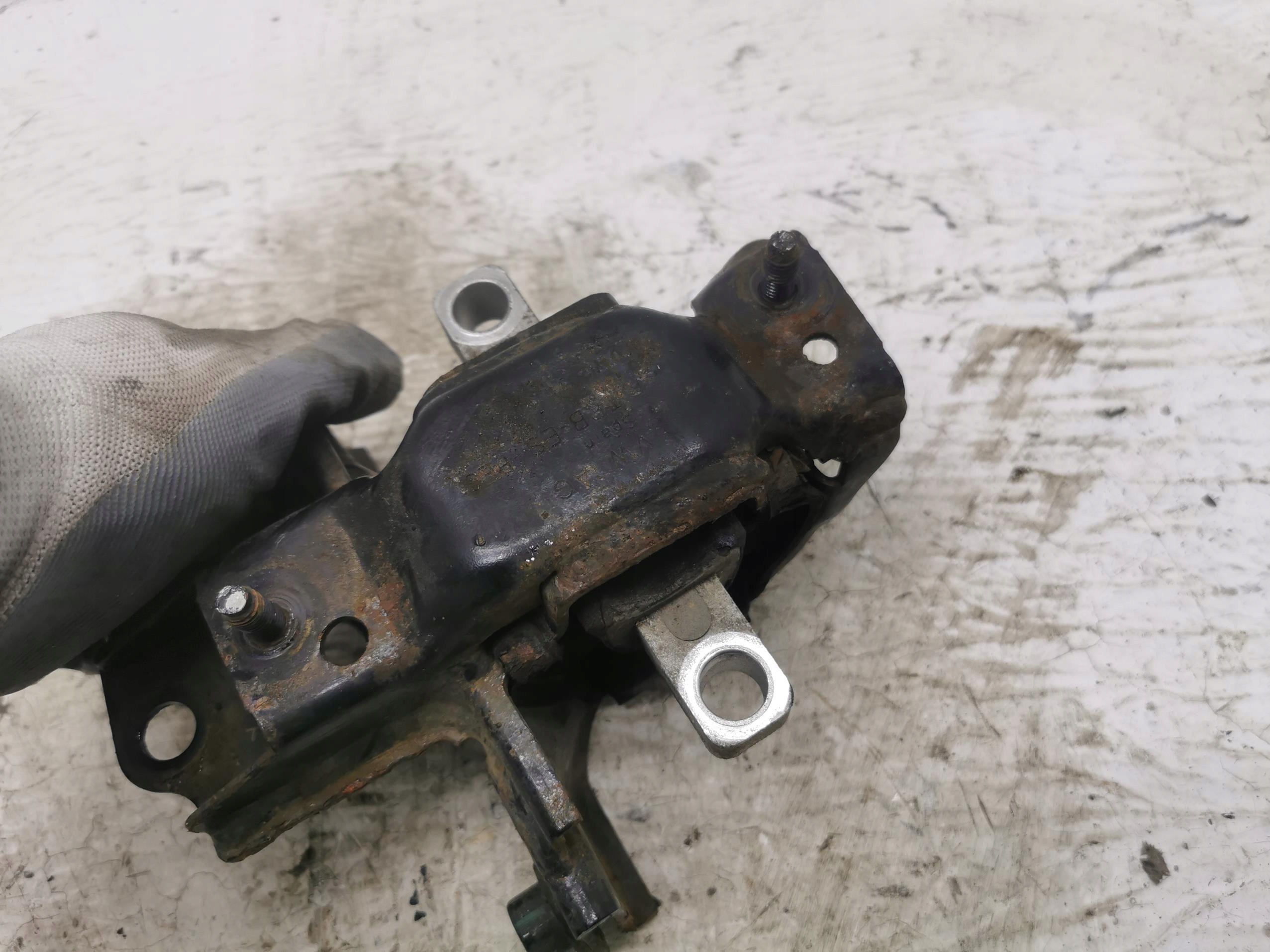 engine mount SKODA FABIA II 1.6 TDI 06-14