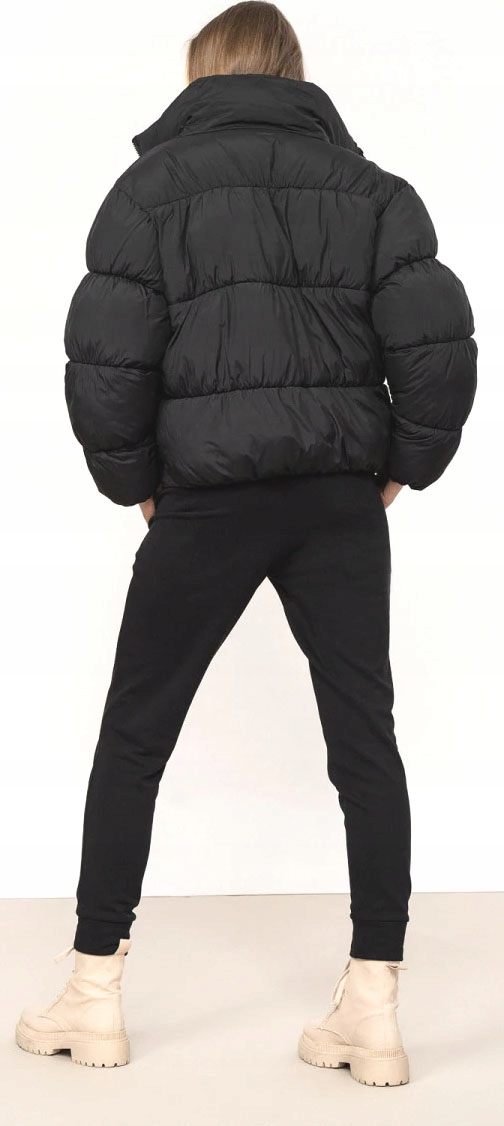 OUTHORN KURTKA ZIMOWA CZARNA PIKOWANA BOMBERKA Rozmiar S