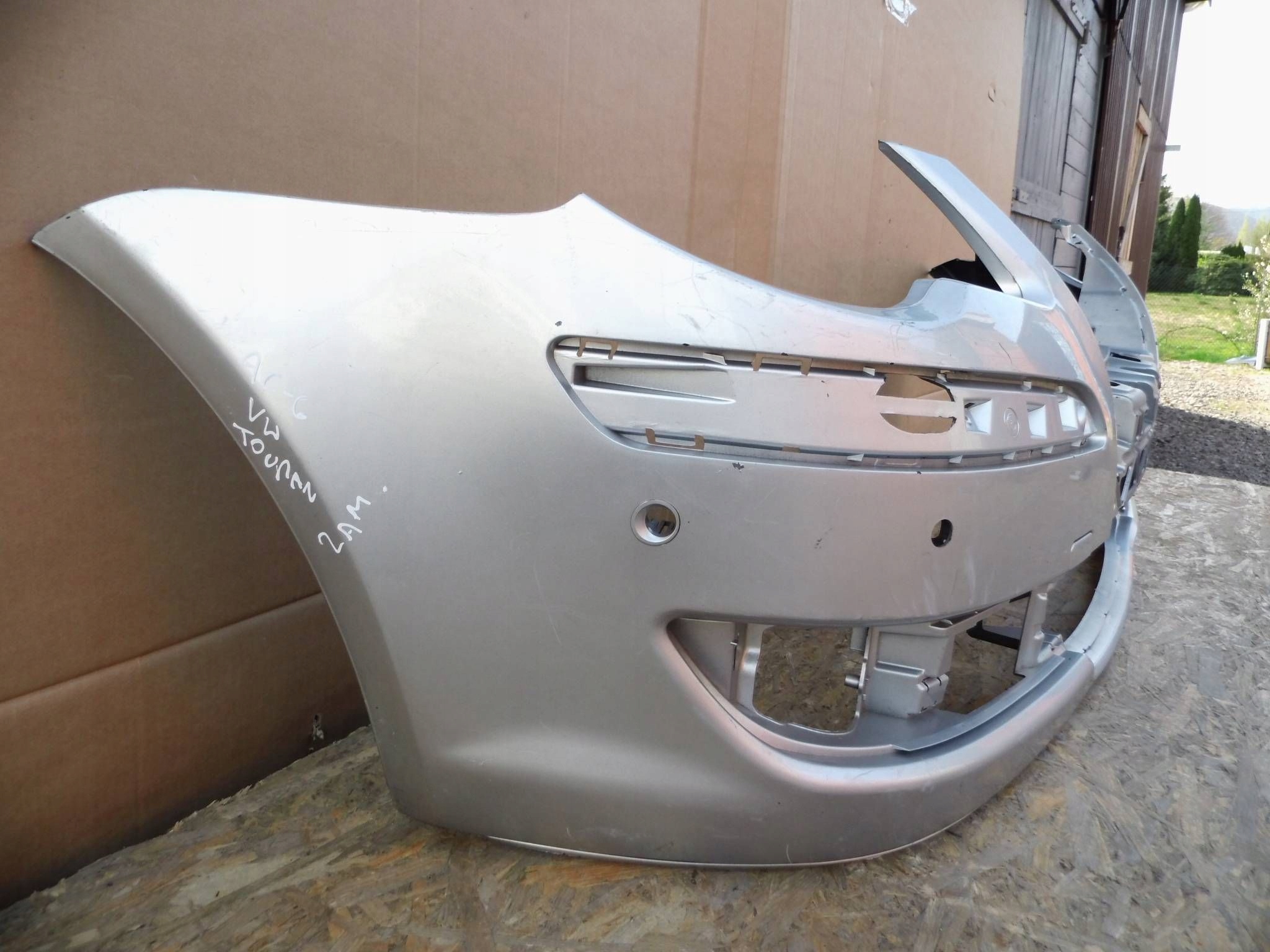 Volkswagen Touran and 2006-2010 LIFT bumper front front 1T0807221