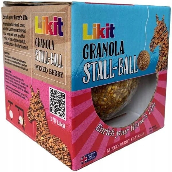 Lízátko pro koně Likit Granola Stall Ball berry 1,6 kg lesní ovoce