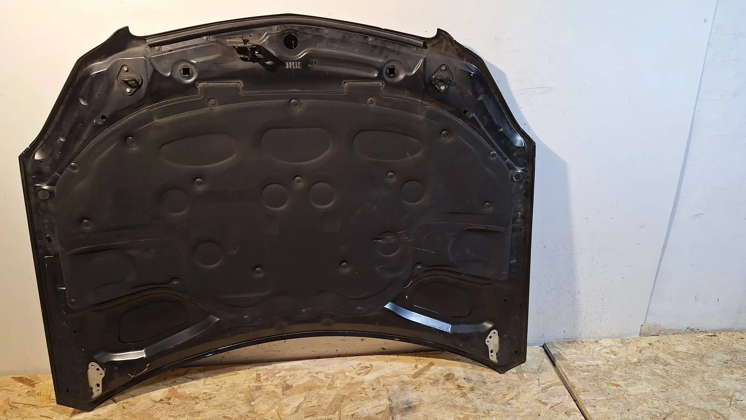 bonnet front Mercedes C class W204 Lift 11