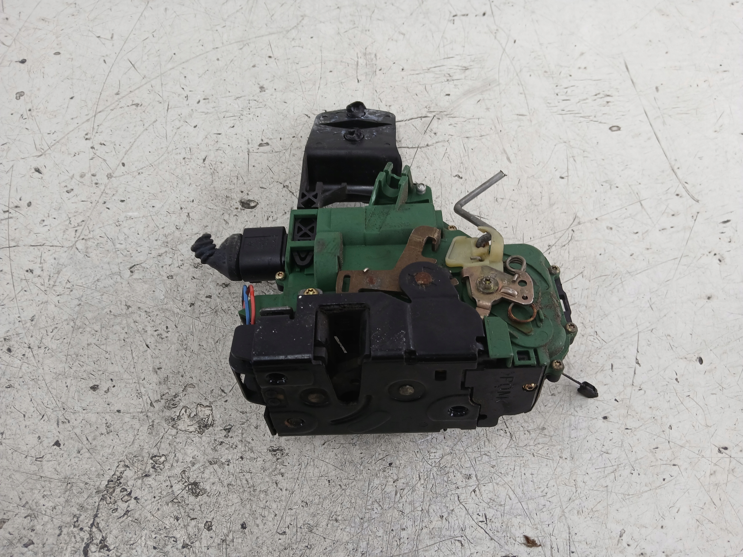 VW PASSAT B5 lock door right front