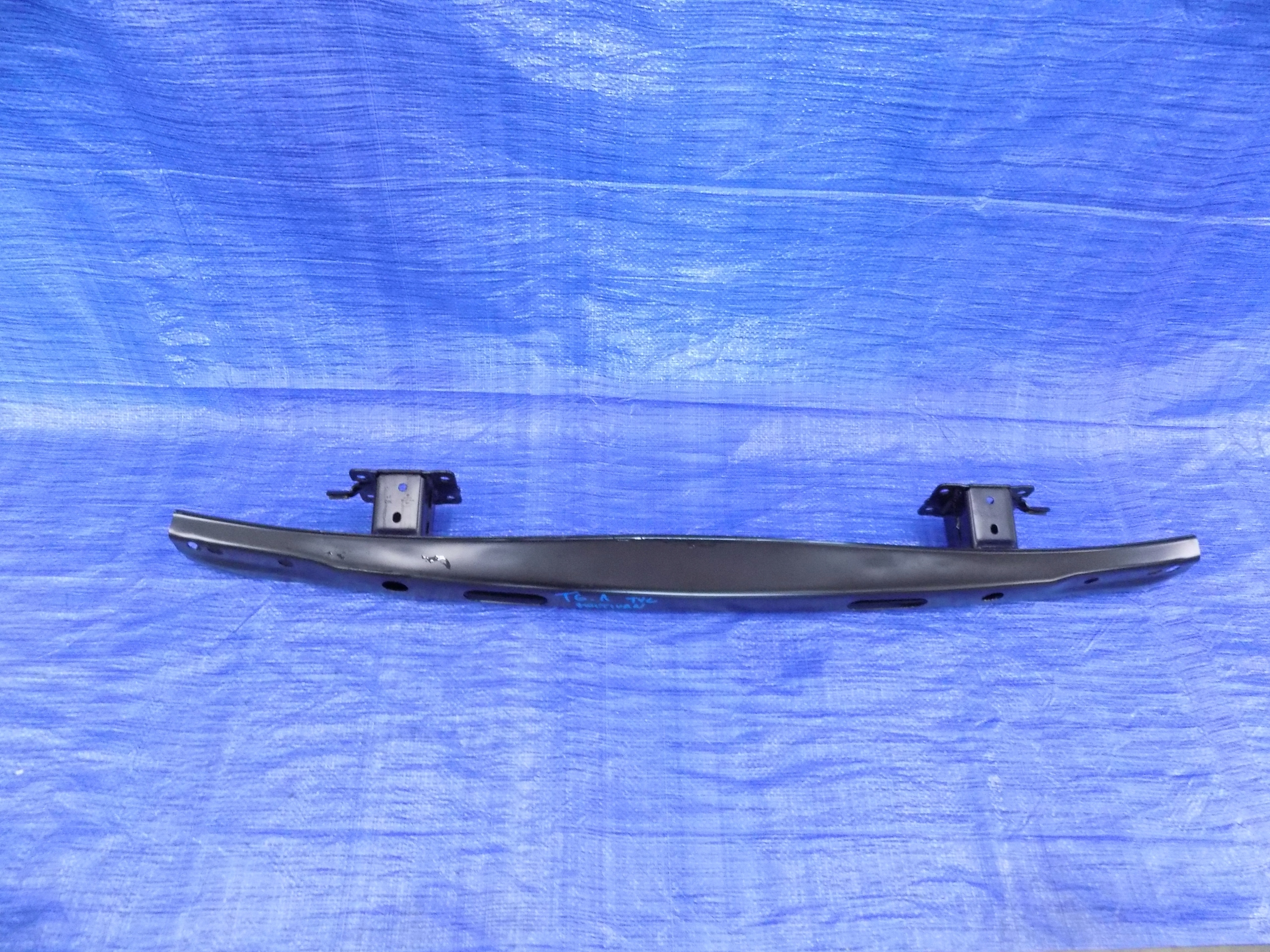 BELKA TYLNA TYL VOLKSWAGEN T6 MULTIVAN