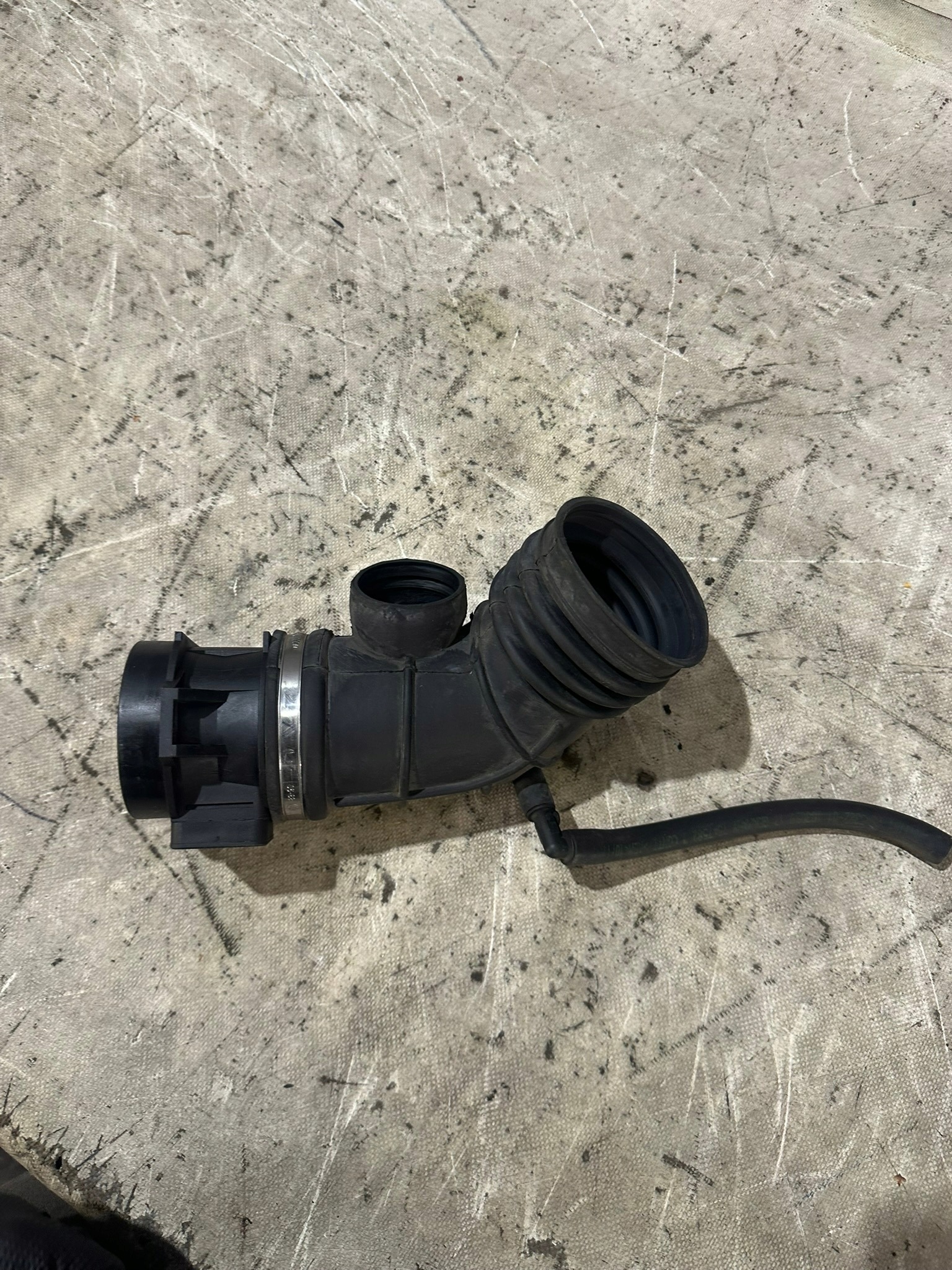 luftmassenmesser luft + rohr BMW E39 2.2B 170KM 8ET00914202