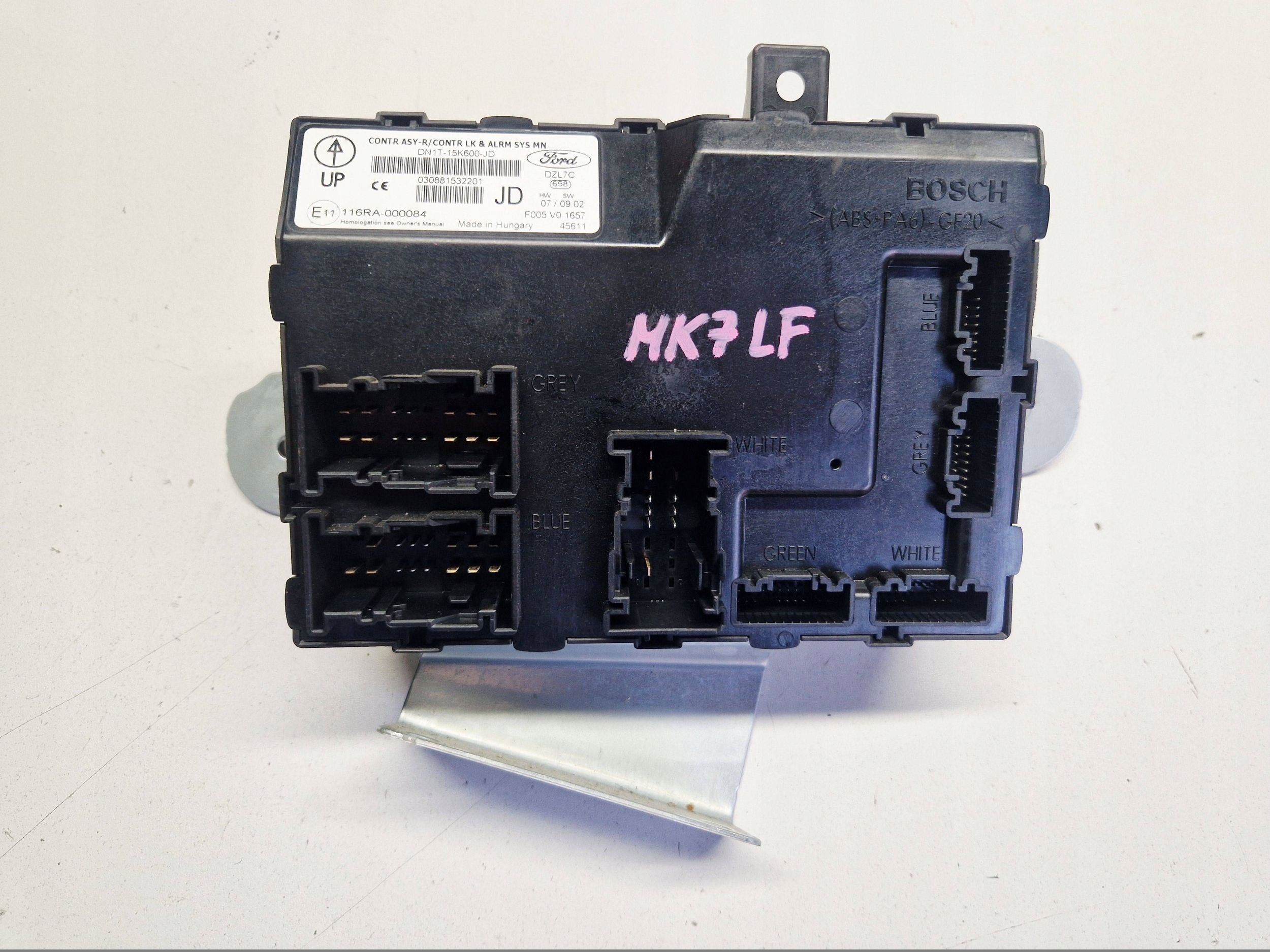 Unité commande confort FORD FIESTA MK7 LIFT DN1T15K600JD