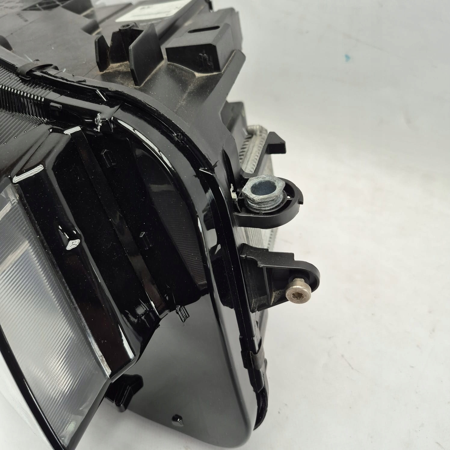 VW TIGUAN II LIFT 5N 20- light right front front FULL LED 5NN941082D
