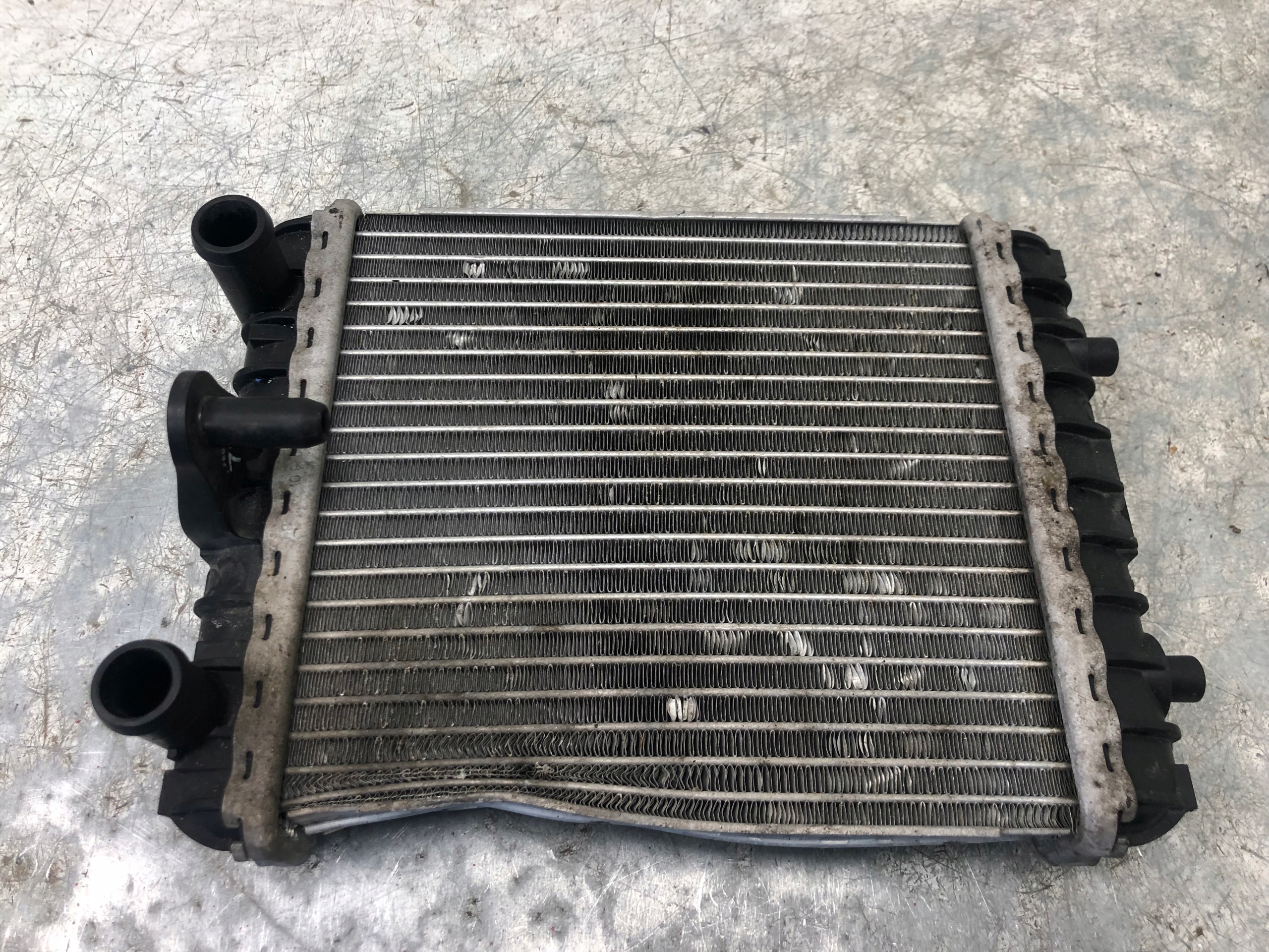 AUDI Q5 II 80A supplementary water cooler 80A121212E