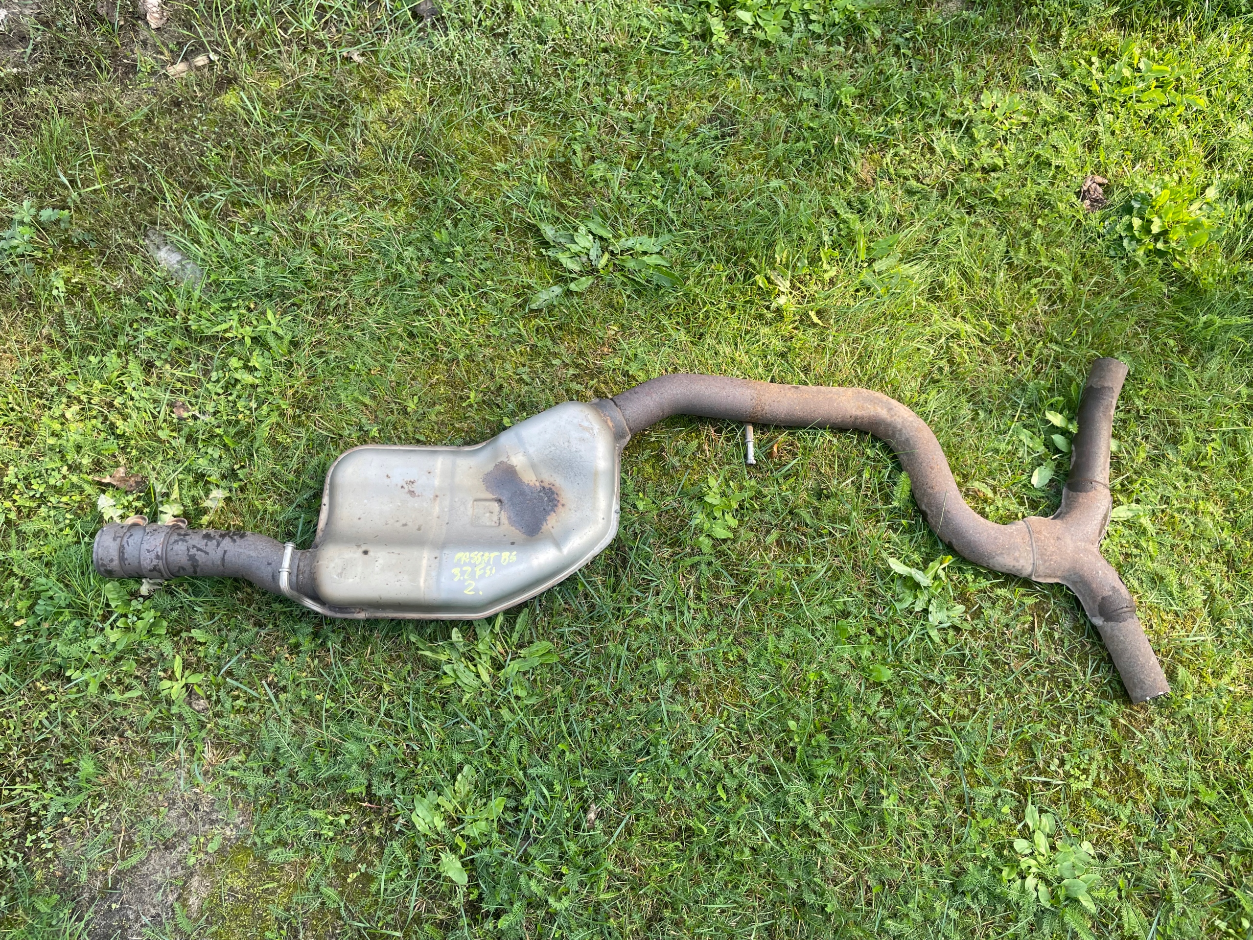 ГЛУШИТЕЛЬ ЦЕНТРАЛЬНЫЙ ВИХЛОПНА VW PASSAT B6 3.2 3.6 FSIc0253411ad