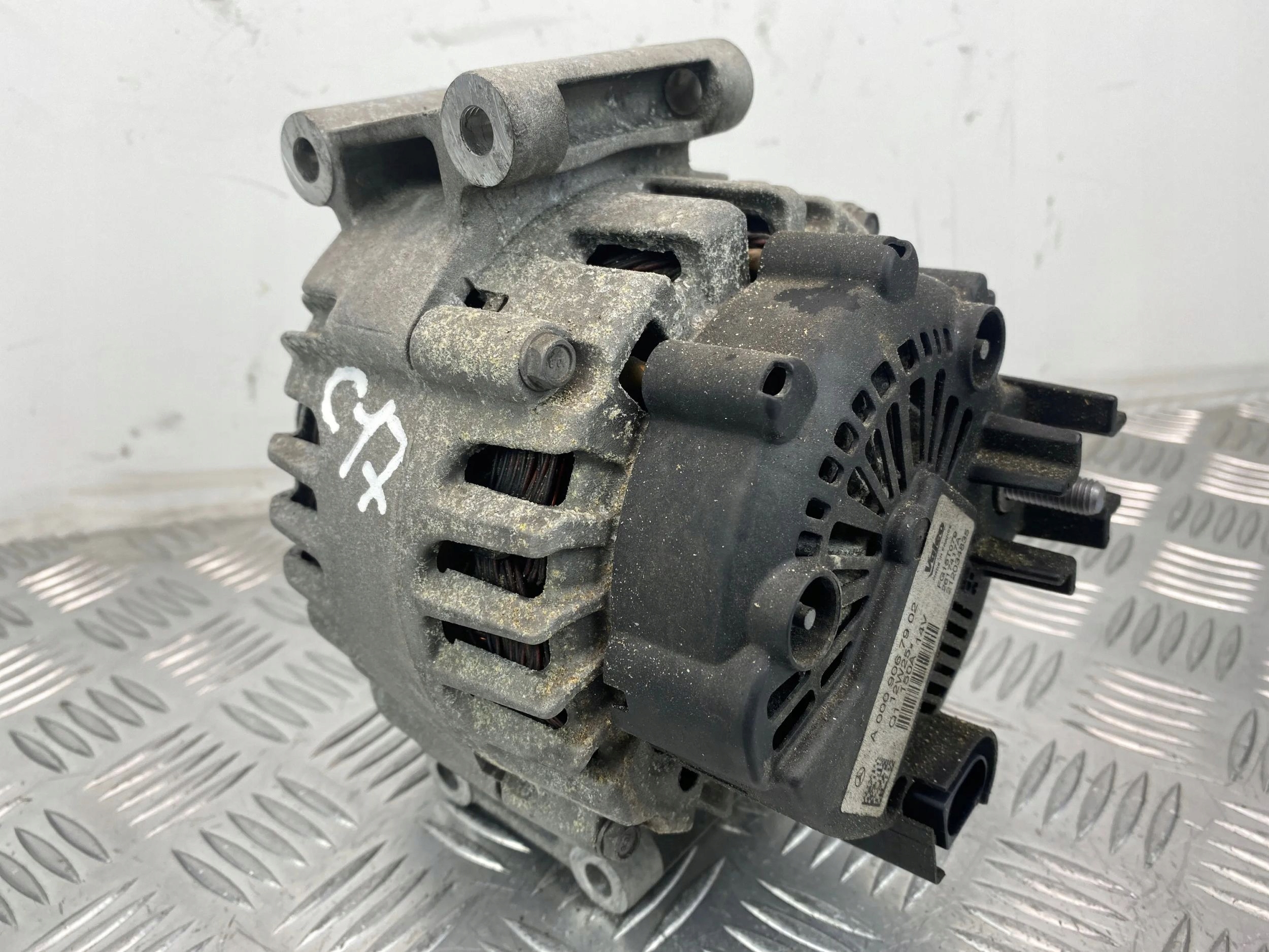 Mercedes E250 CGI W212 1.8 Alternator A0009067902