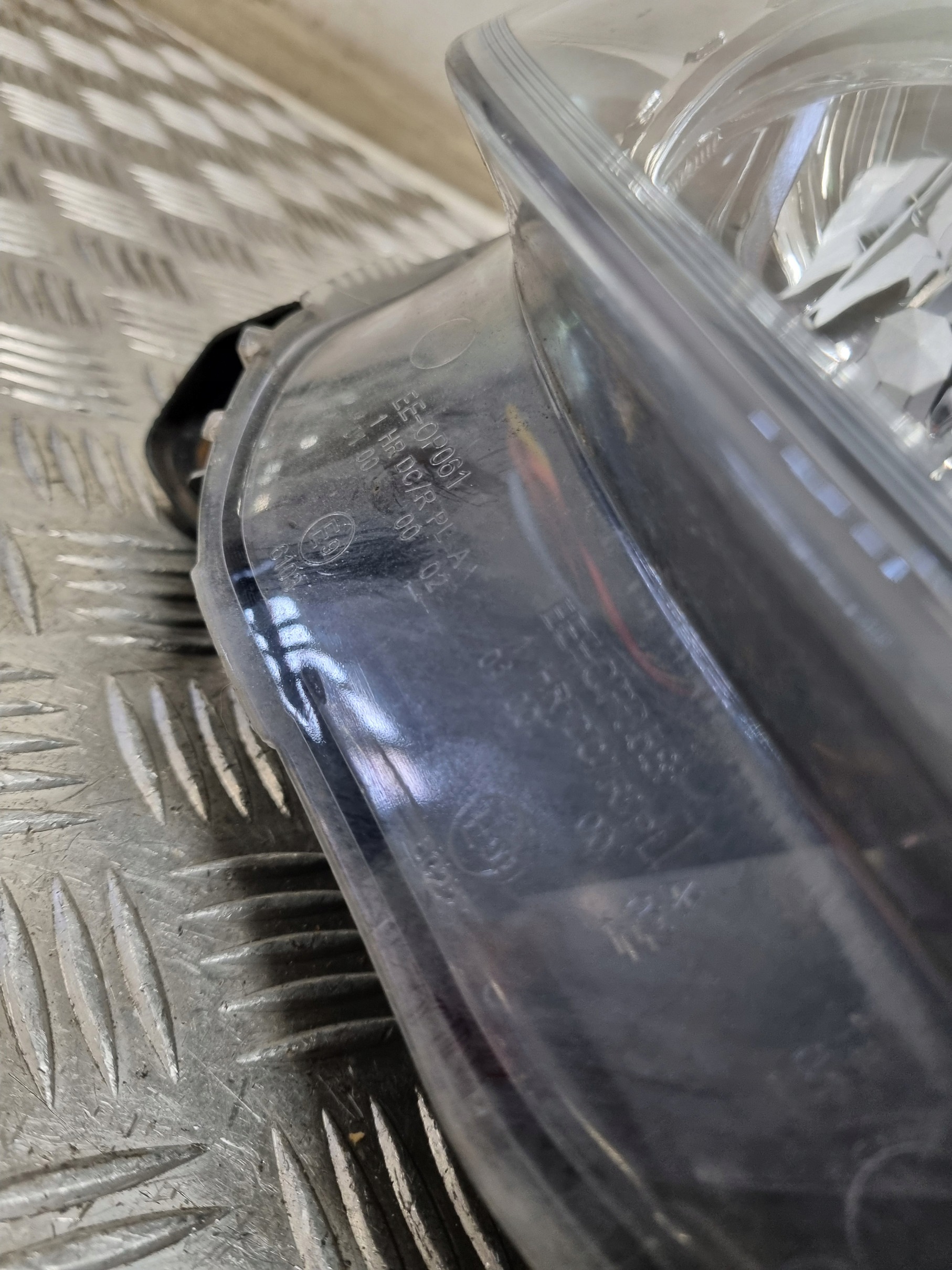 feu droit OPEL ASTRA H 2008