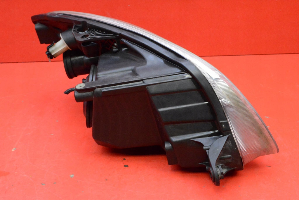 REFLEKTOR left light front EU SKODA FABIA 2 II 07-10