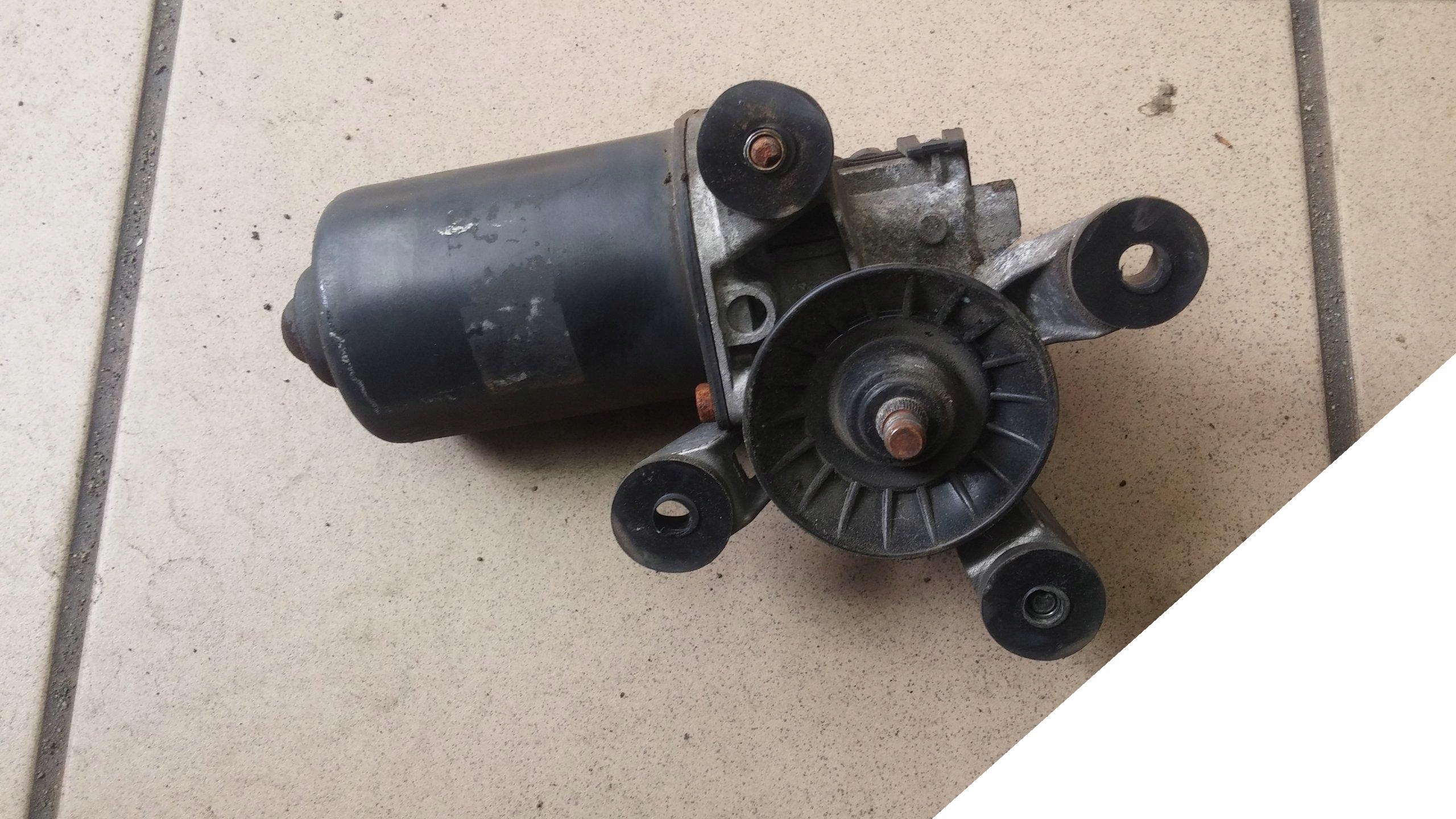 HYUNDAI ACCENT 94-00 SILNICZEK WYCIERACZEK EU 5PIN