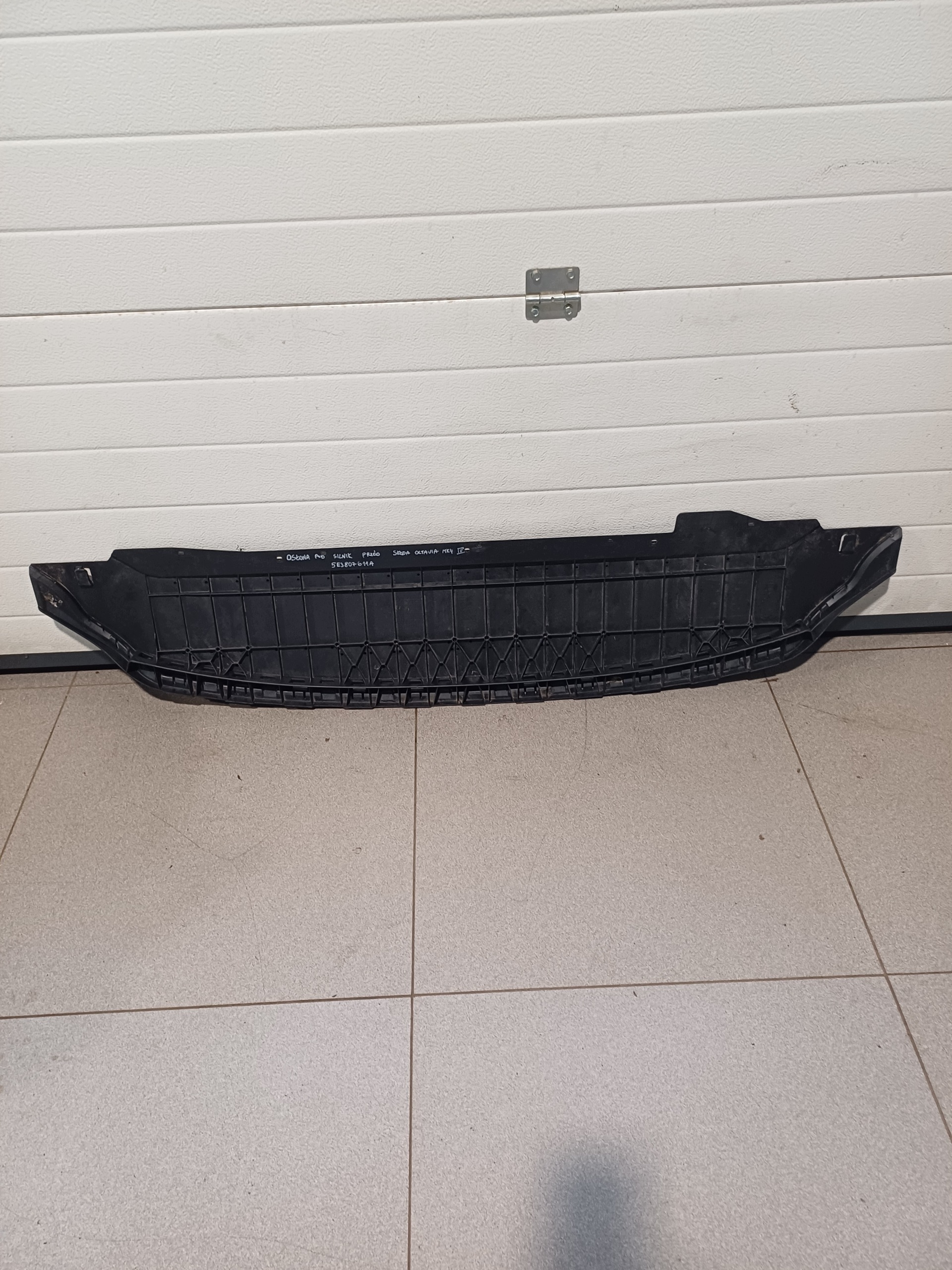 cover below engine front front SKODA OCTAVIA MK 4 IV 5E3807611A