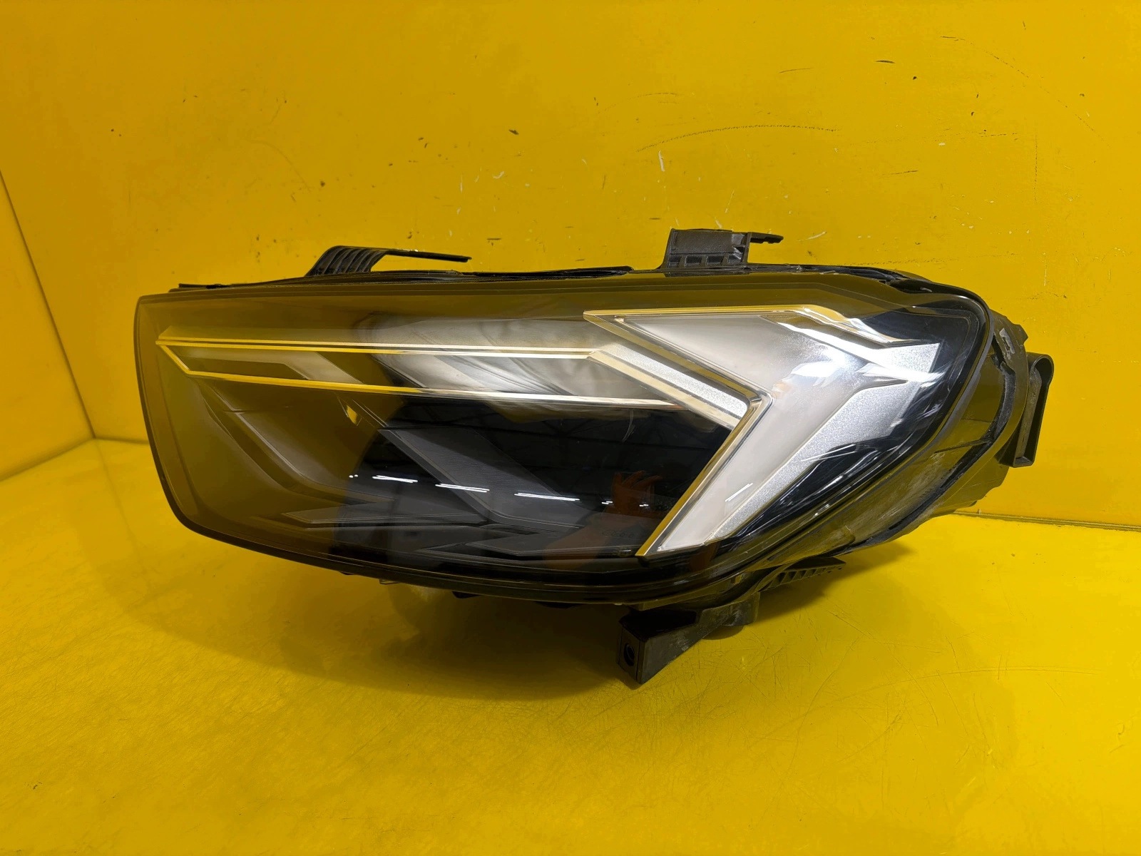 light left Audi A1 II 82A 2018- Full Led 82A941773A