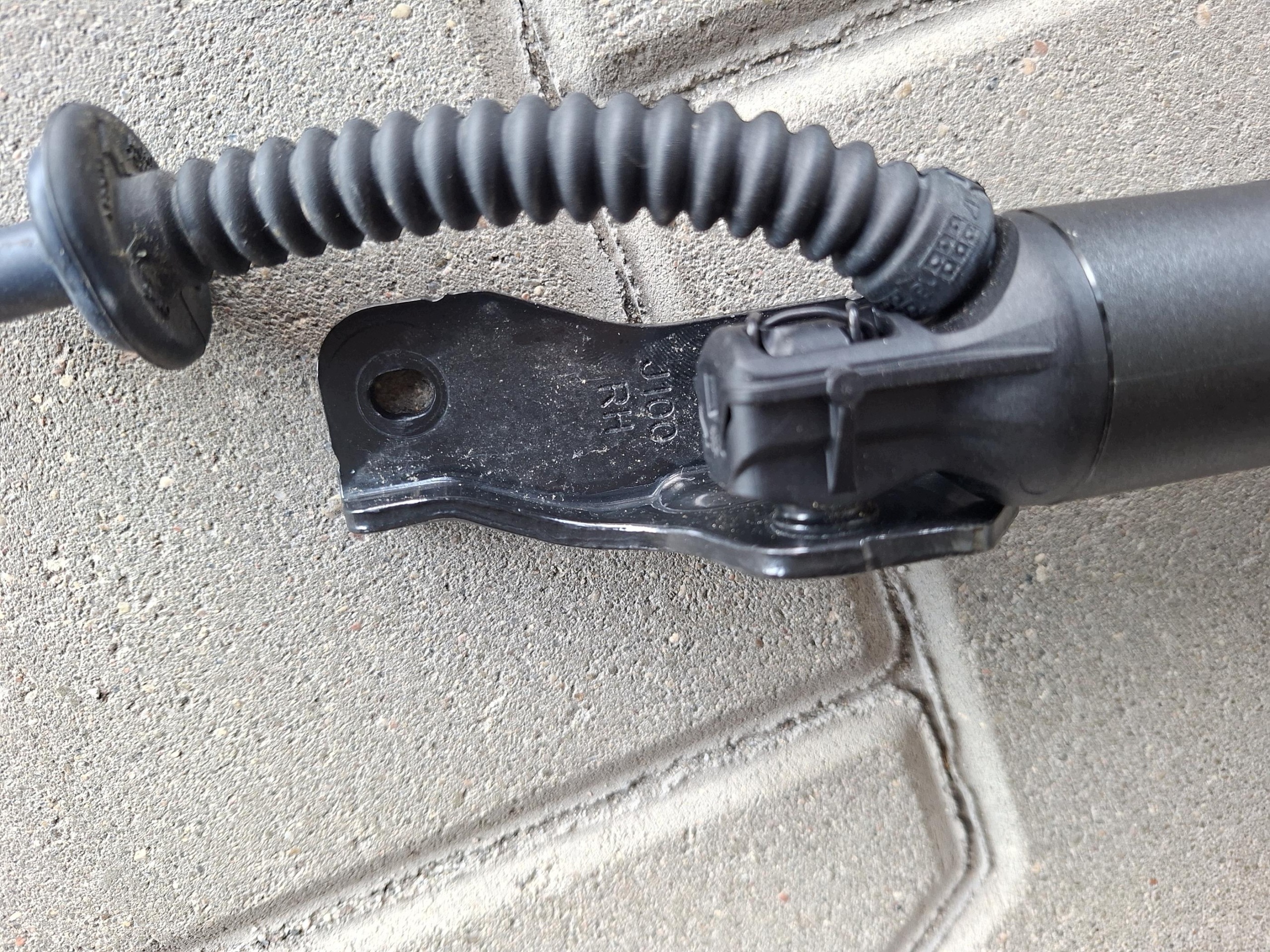 damper bonnet boot rear part rear left SSANGYONG KGM TORRES EVX