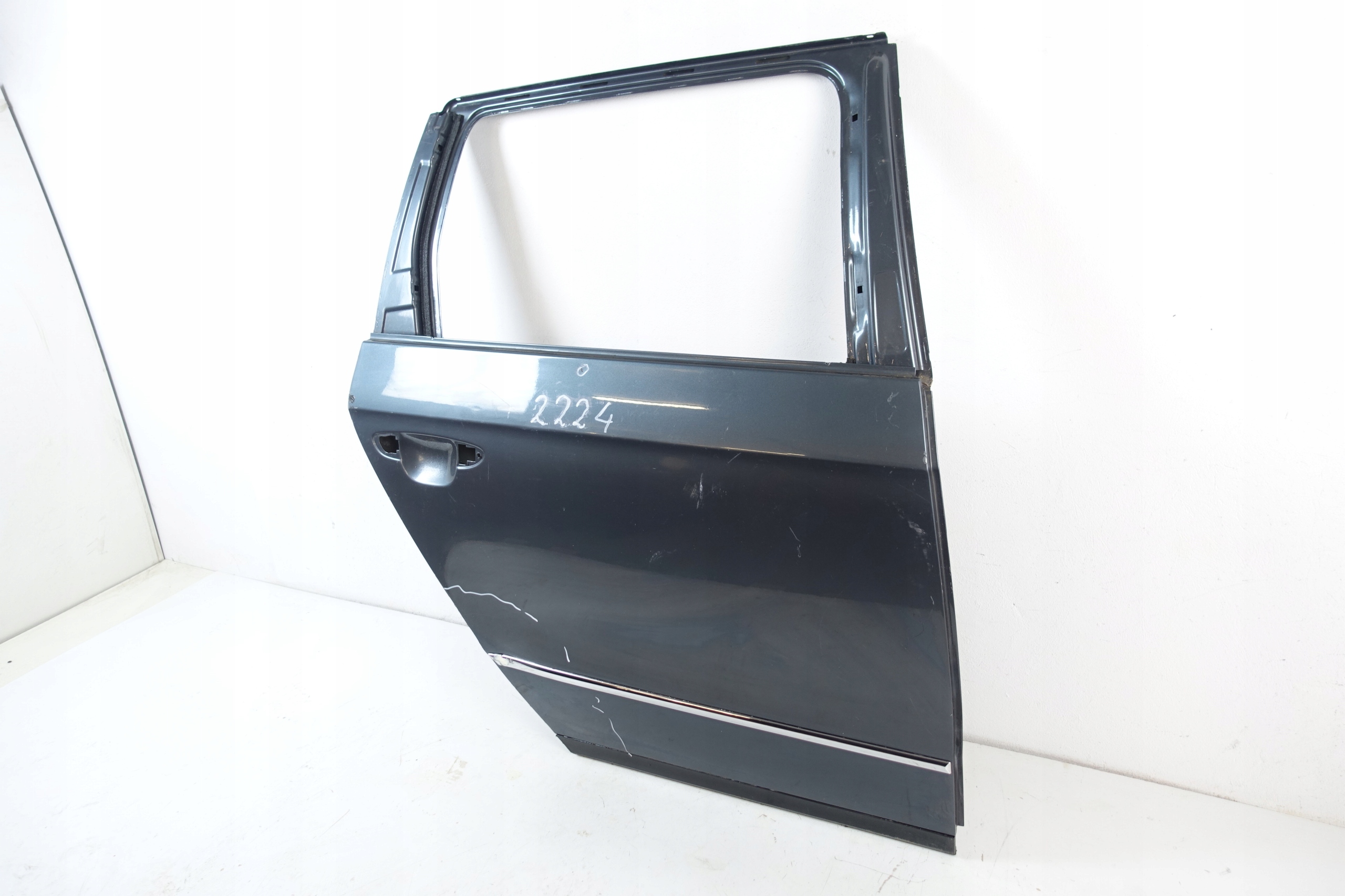 VW PASSAT B6 3C0 2005- door right rear part right rear.