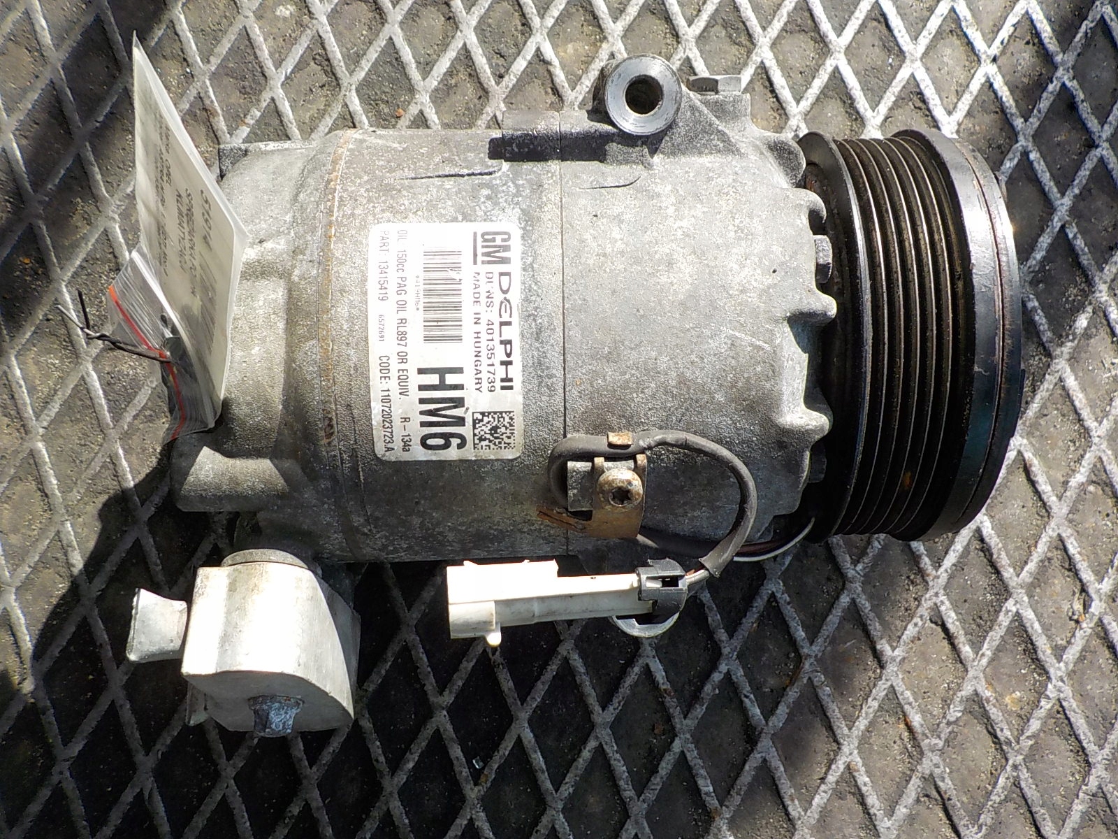 КОМПРЕССОР КОНДИЦИОНЕРА OPEL ASTRA H 13415419 HM6