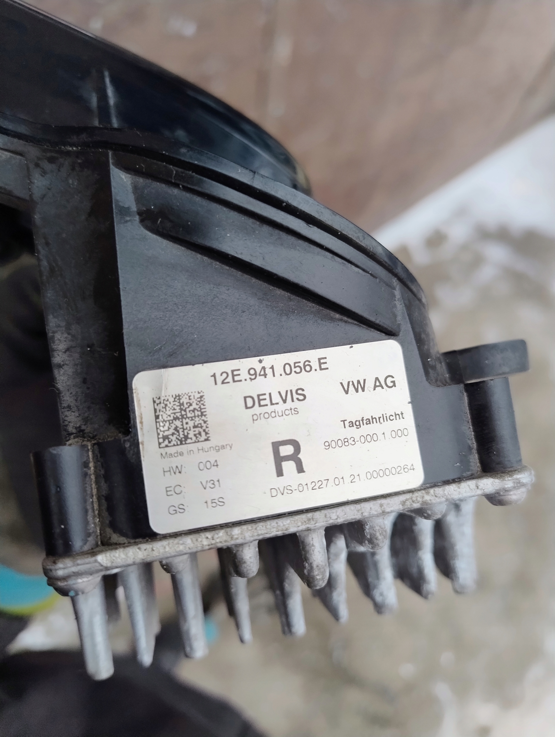 ГАЛОГЕН led правый vw UP РЕСТАЙЛИНГ 12E941056E