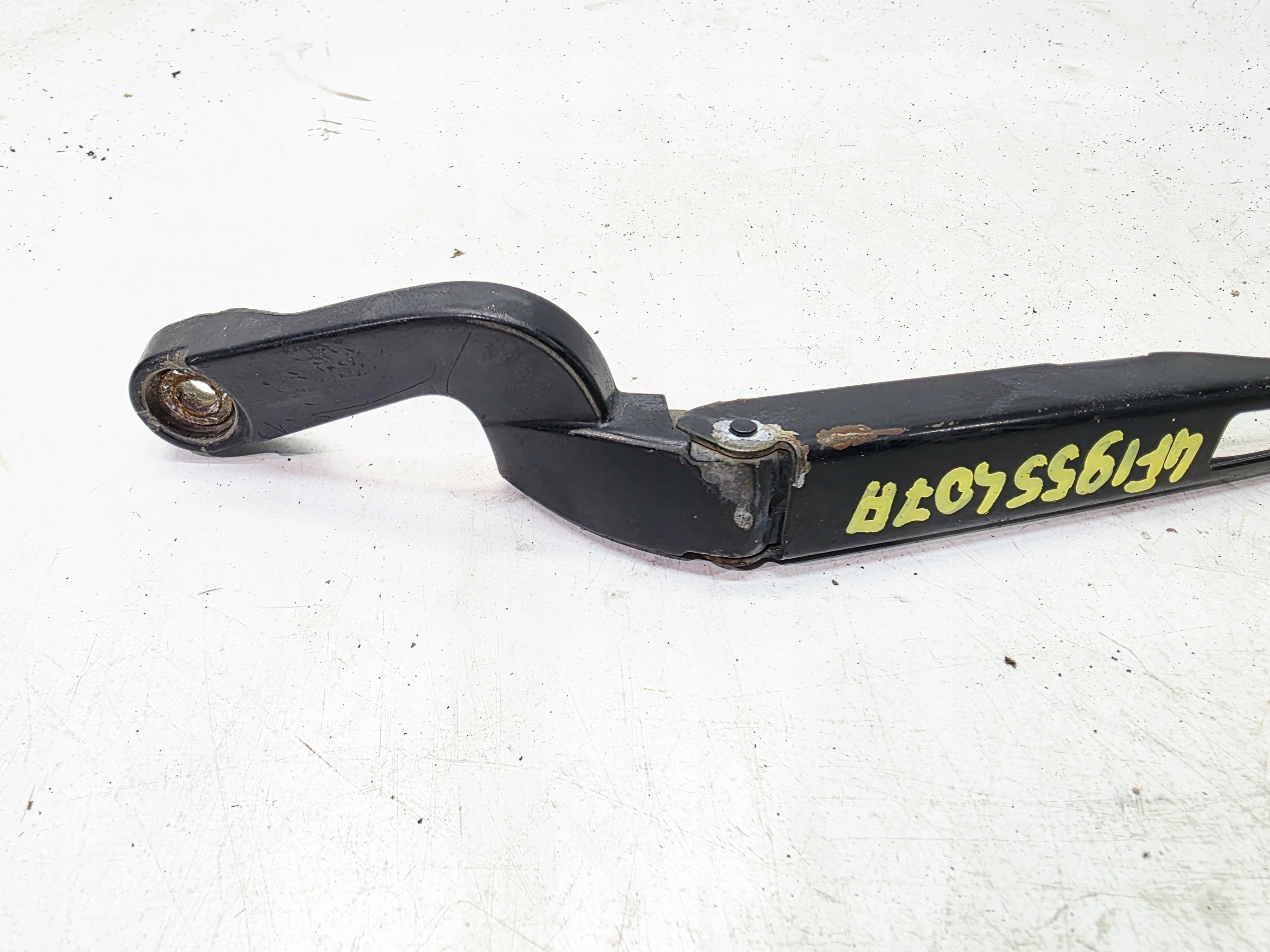 wiper arm left front AUDI A6 C6 4F1955407A