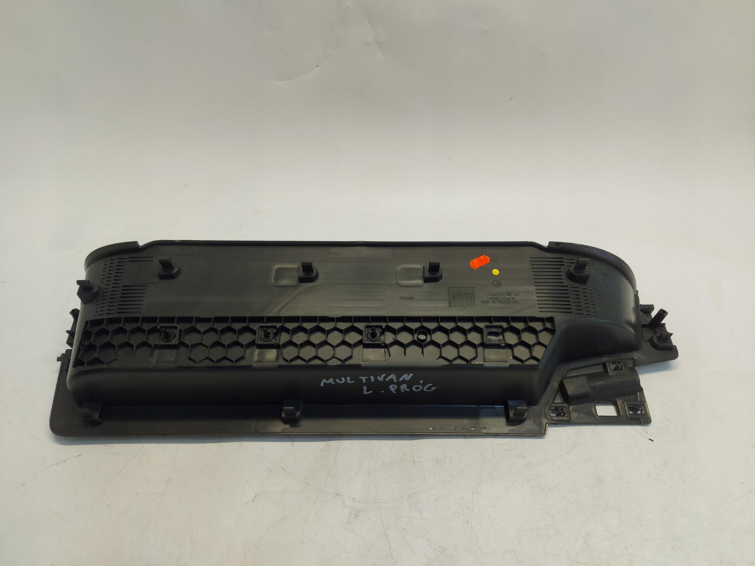 VW Multivan 7T0 T7 2023 threshold stopien left sump plastykowy 7t0863735d