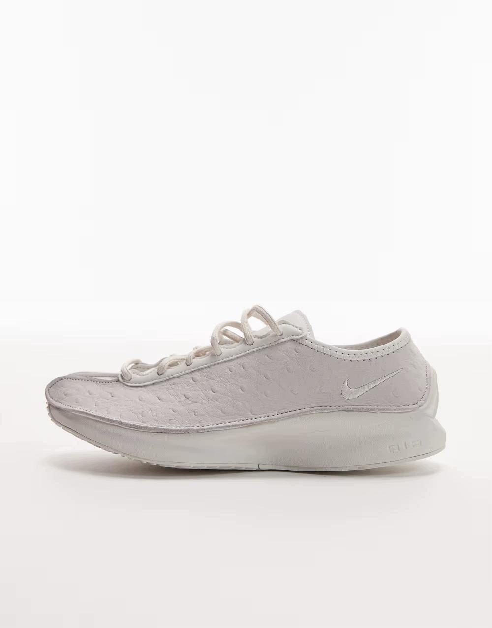 Nike Bílé Sportovní Boty Nike Air Superfly B23__38,5