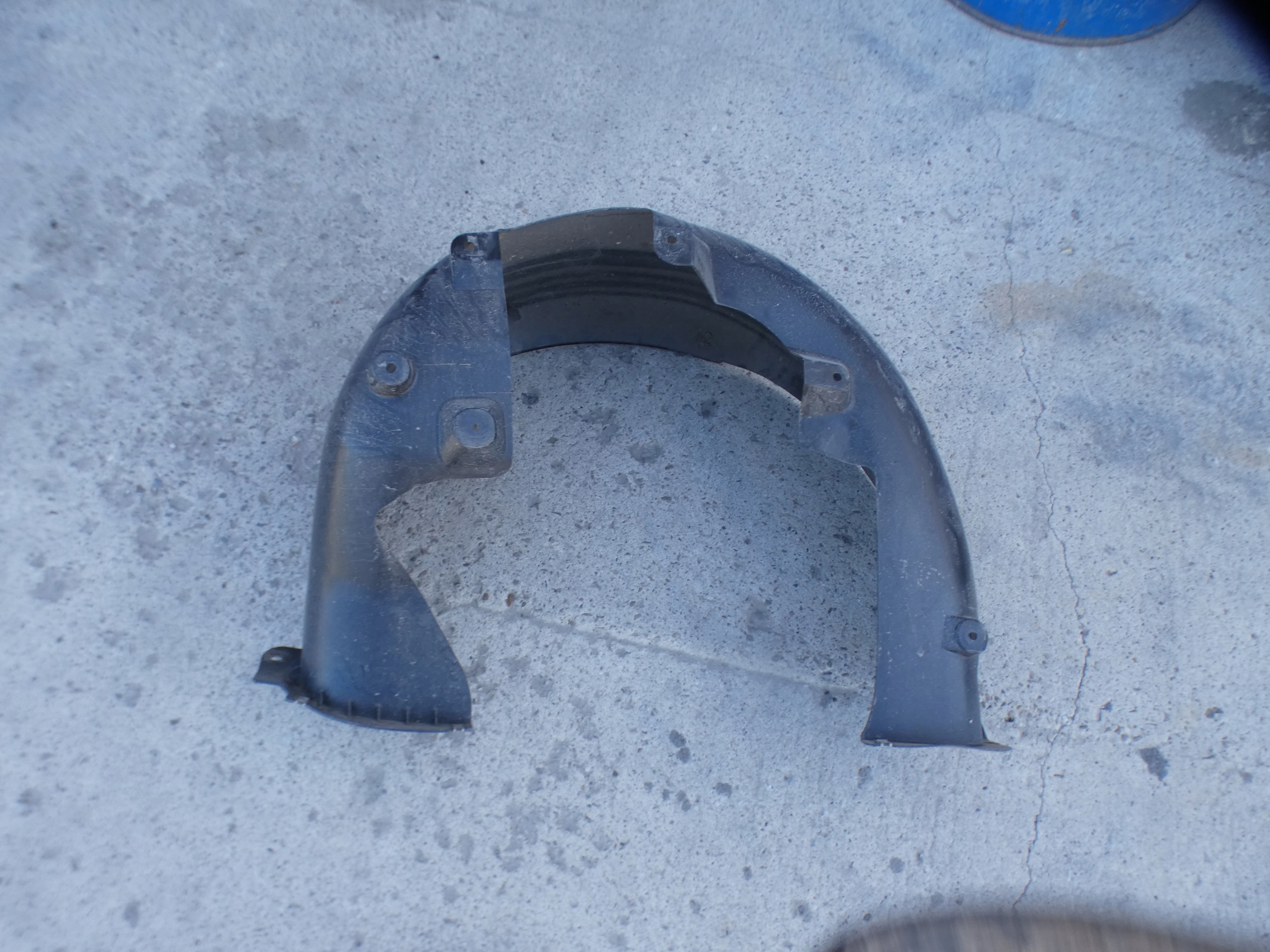 MG MG 4 mudguard left rear part rear. 11371962 (23-24) engine electrical