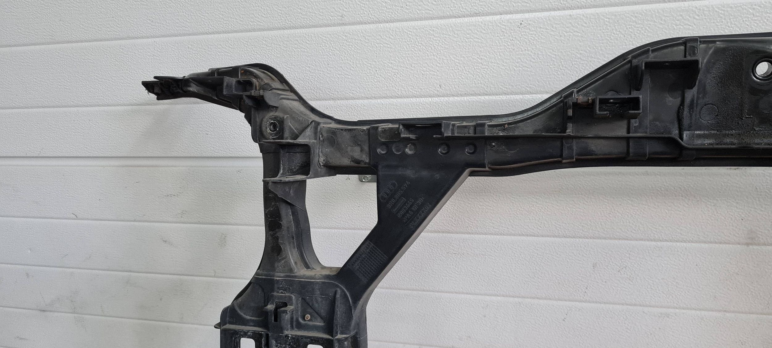 Q5 8R support panel for radiators pillar iron 8R0805594 8R0805594
