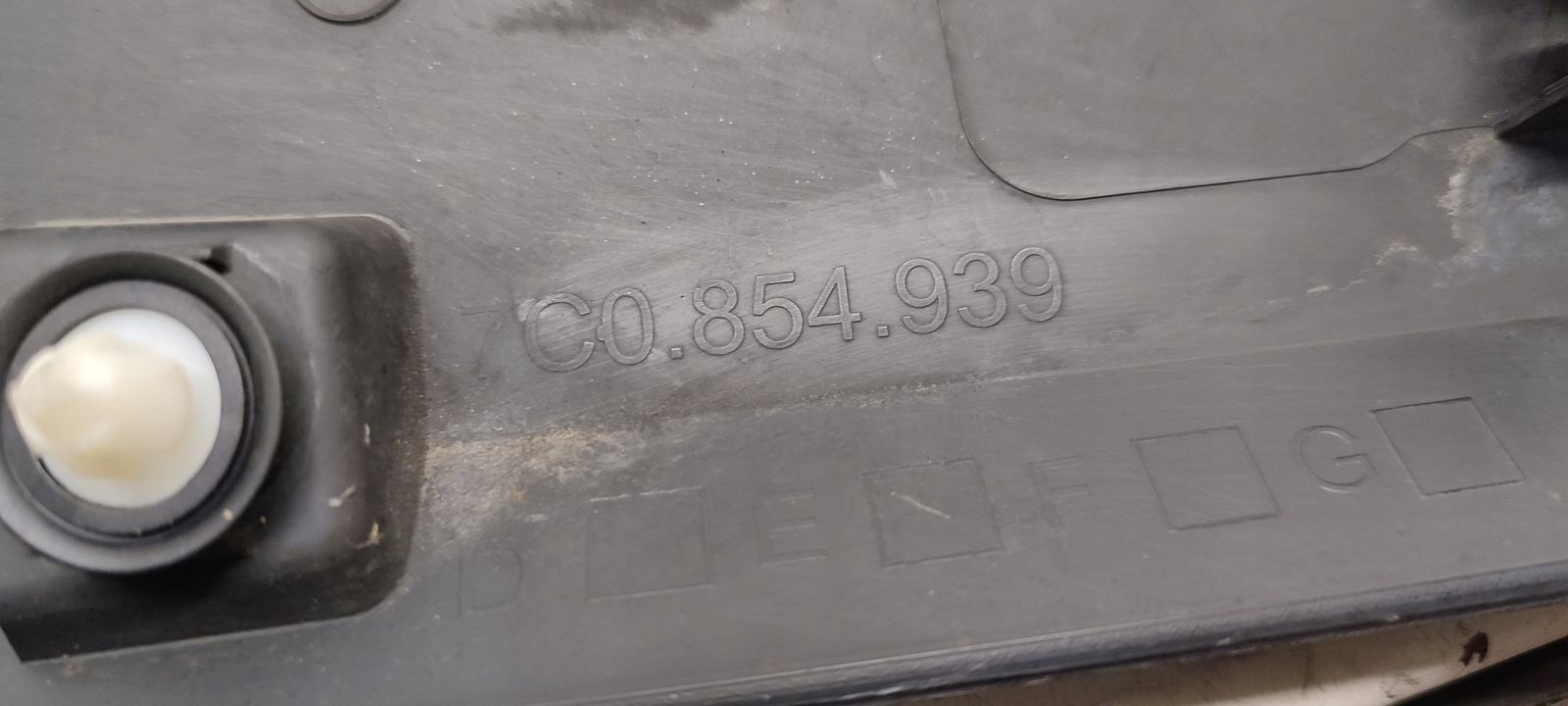 moulding side VW Crafter II 7C0