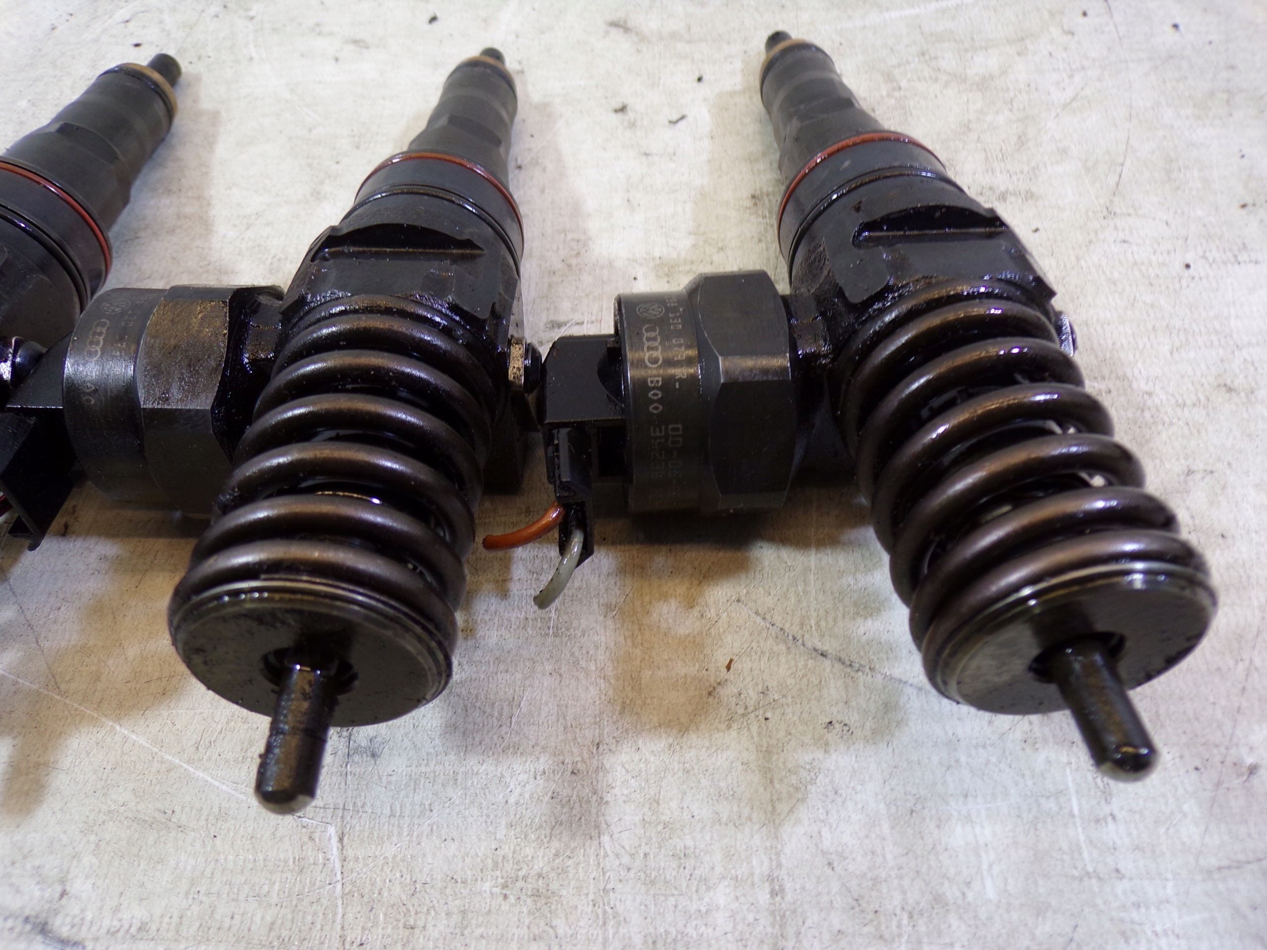 Einspritzdüsen Einspritzdüse Einspritzdüse 1.9 TDI 038130073R