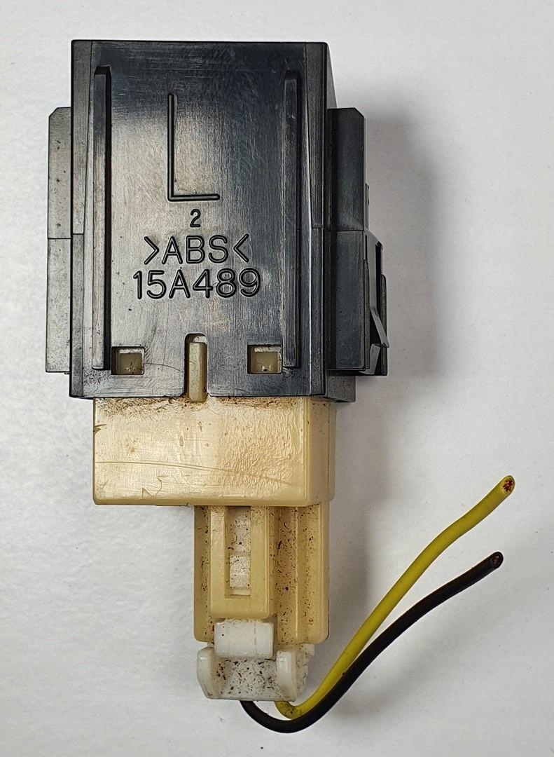 opening control switch bonnet MAZDA 6 15A489