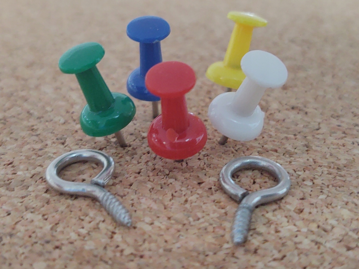 Tablica korkowa 40x30 cm w ramie drewnianej GRATIS Marka Memoboards