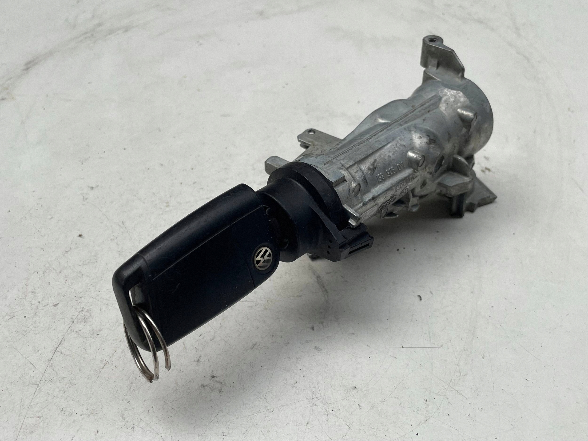 ignition VW CADDY IV 1K0905851 2.0 150KM key !J